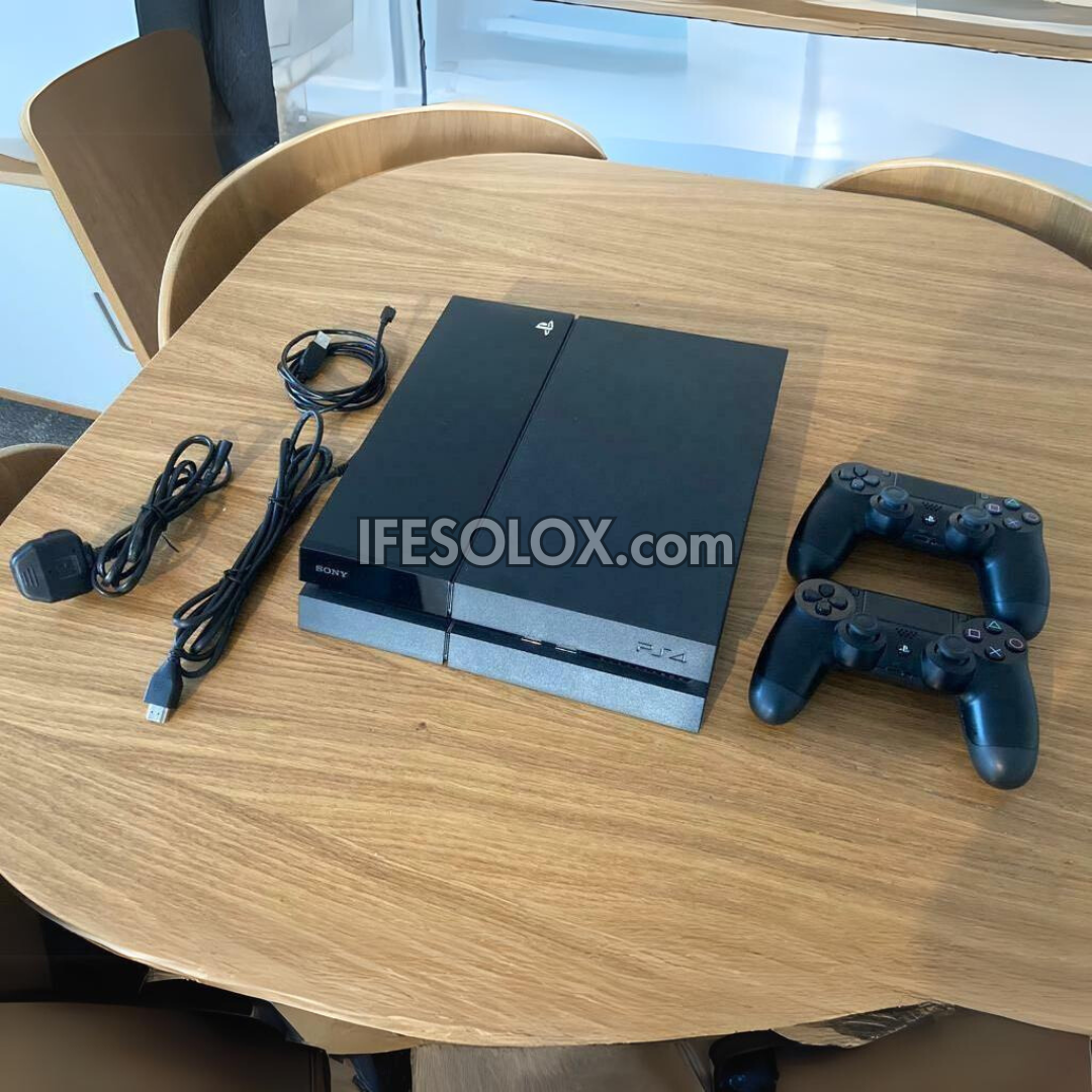 Sony Playstation 4 - PS4