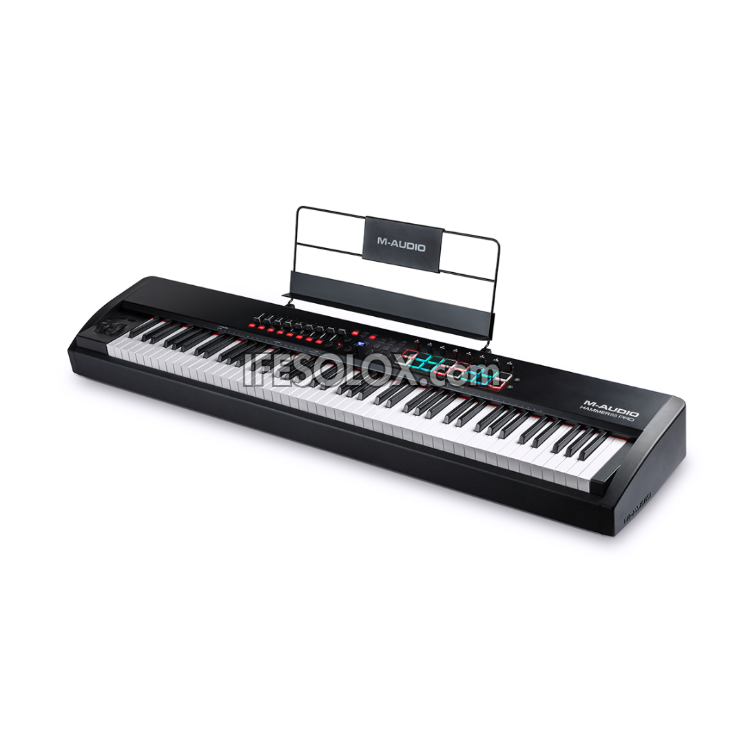 M-AUDIO Hammer 88 Pro Contrôleur MIDI USB avec 88 touches à action marteau graduée - Tout neuf