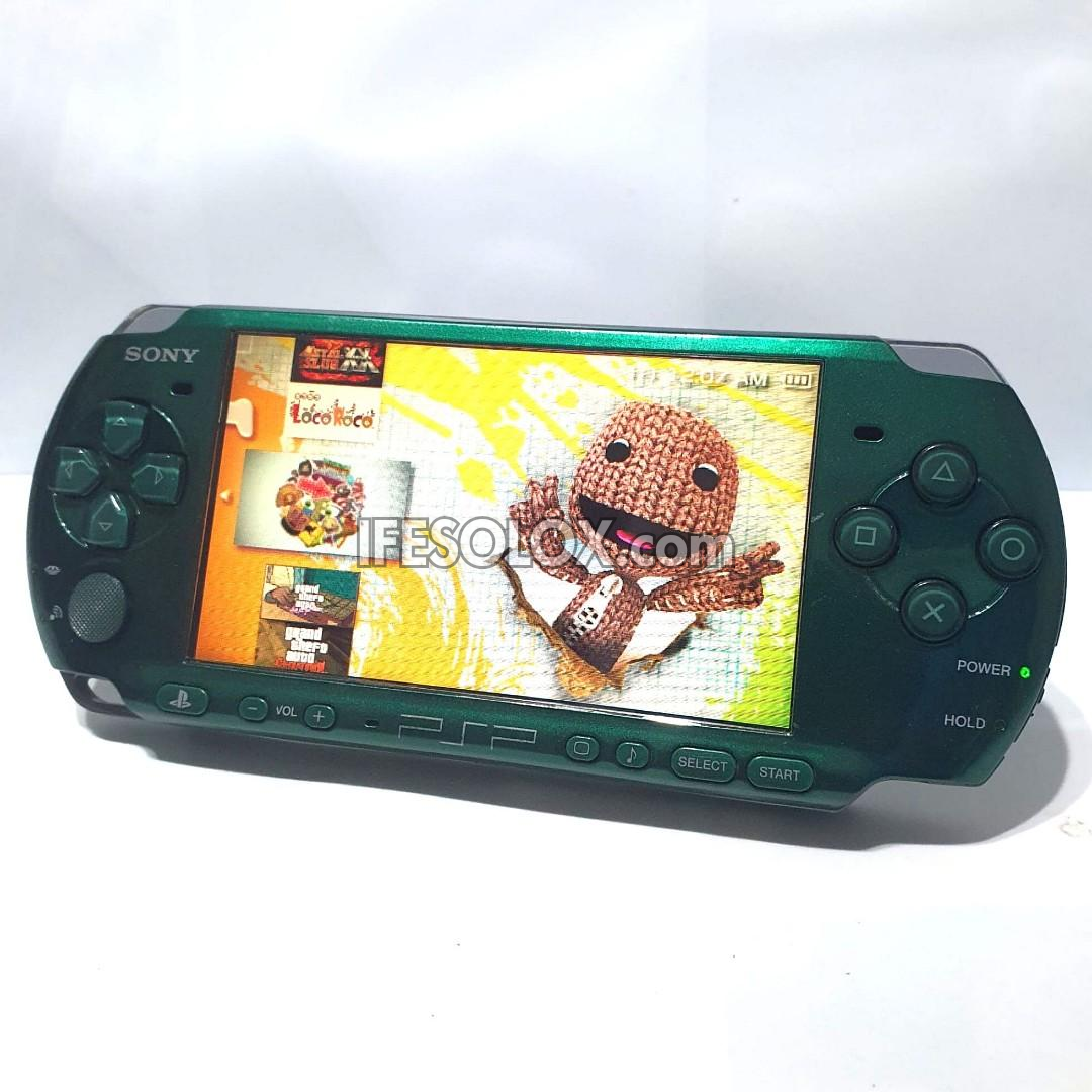 PlayStation Portable PSP 3000 series Game Console with 16GB Memory Stick and 15 Games (Green) - Foreign Used