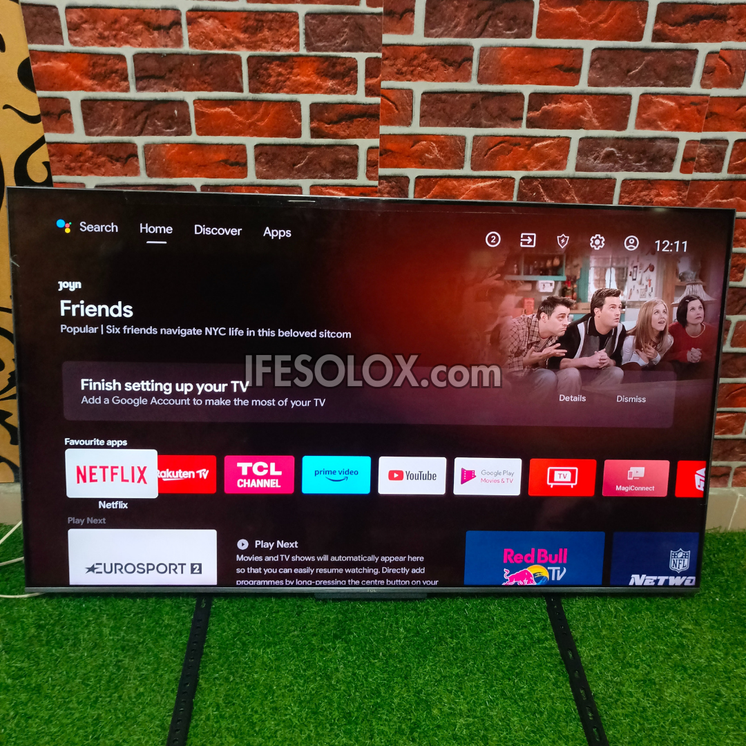 TCL 55 pouces 55C715 Android Smart True 4K UHD HDR10 TV QLED sans cadre (WiFi, Miracast, Bluetooth) - Utilisé à l'étranger