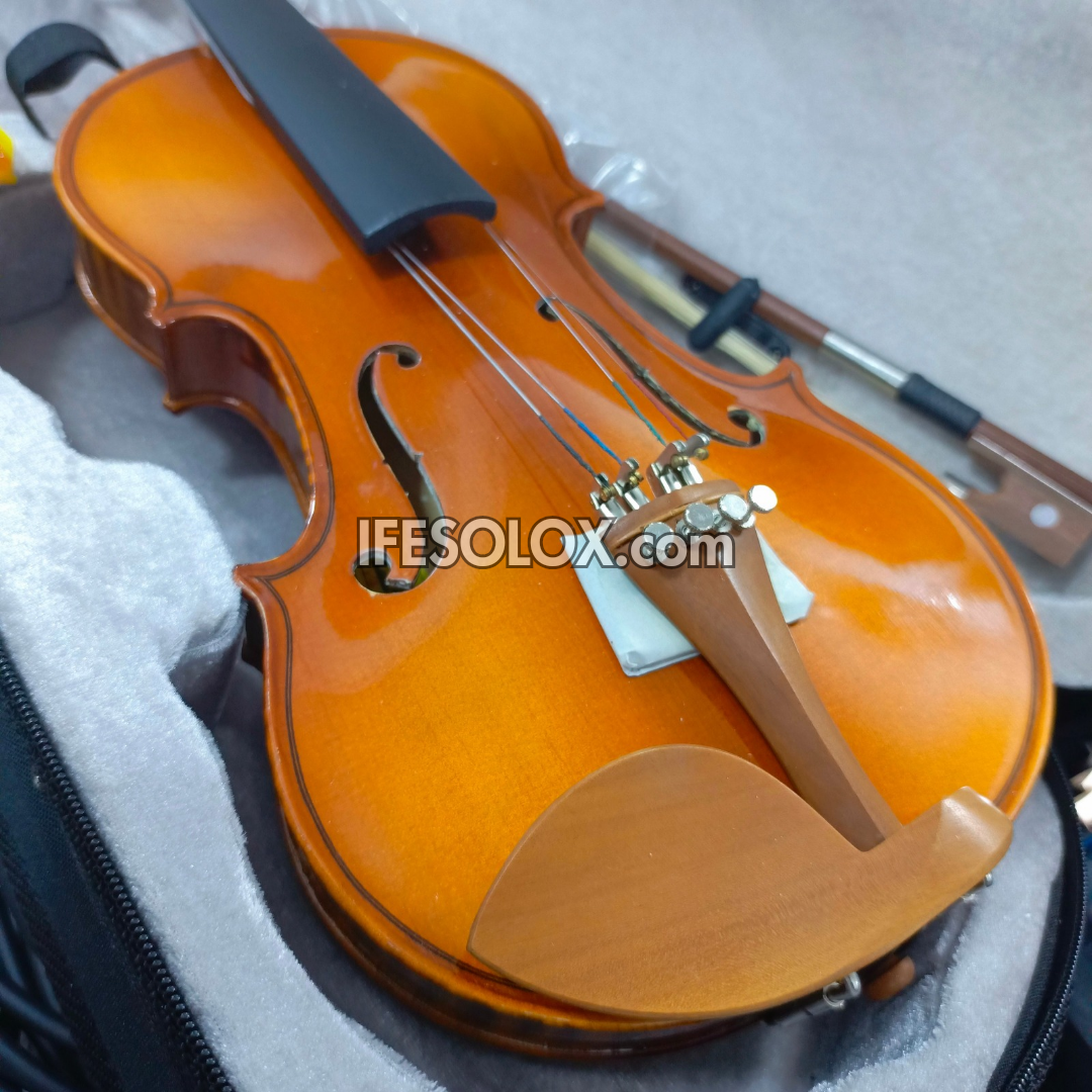 Concert 3/4 Violin Starter Kit for Students with Bow, Chin rest, Rosin and a Light-weight Hardcase
