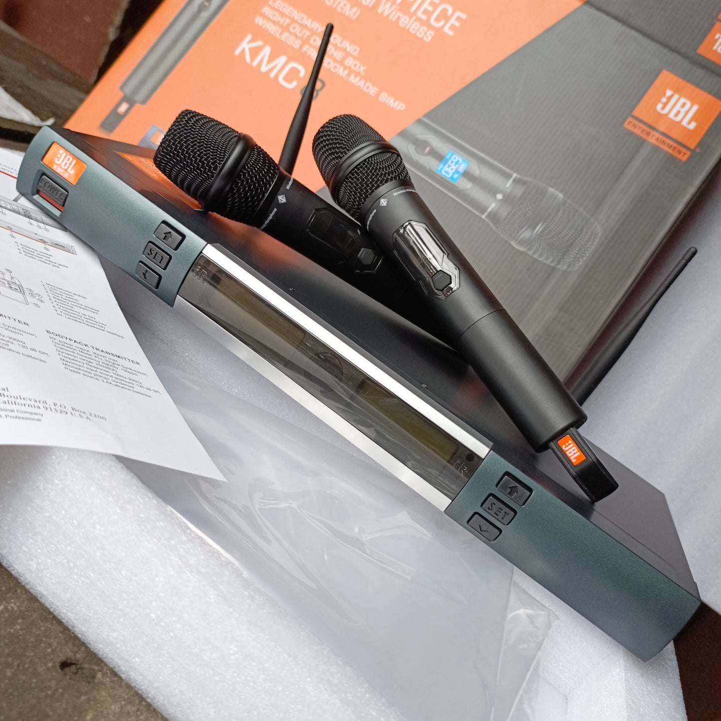 JBL KMC8 Microphone numérique professionnel sans fil multicanal double (2 voies) (portée 300 m) - Tout neuf