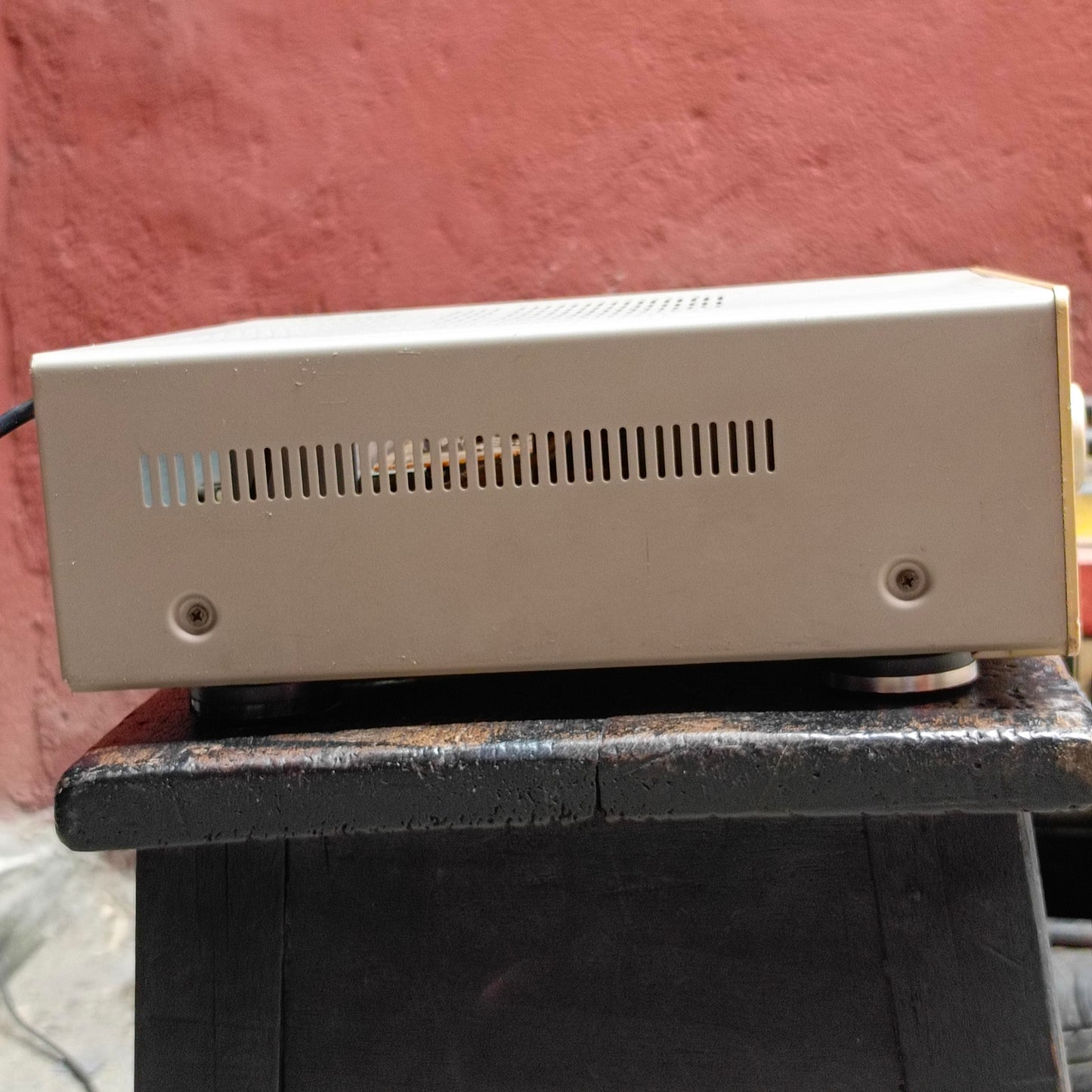 Inkel AX-858BV Integrated Stereo (2 Channel) Audio Amplifier with 4 Audio inputs - Foreign Used