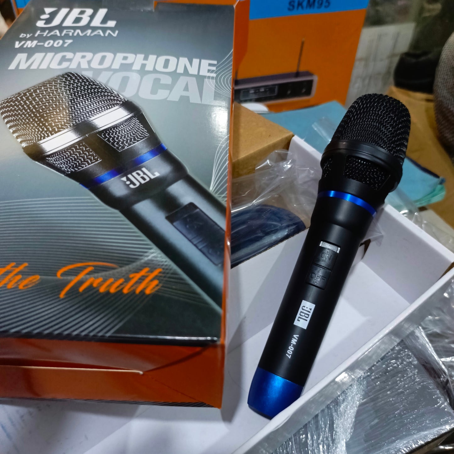 Microphone vocal dynamique cardioïde JBL by HARMAN VM-007 - Tout neuf