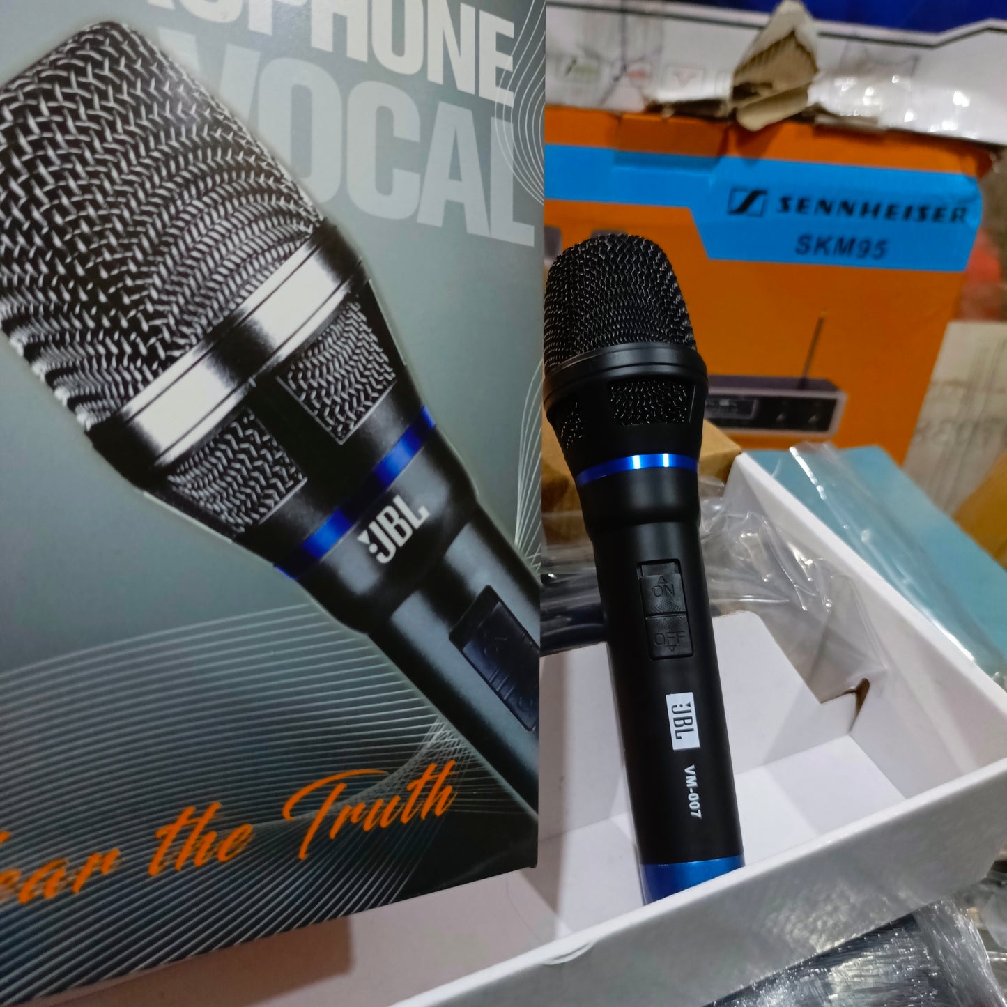 Microphone vocal dynamique cardioïde JBL by HARMAN VM-007 - Tout neuf