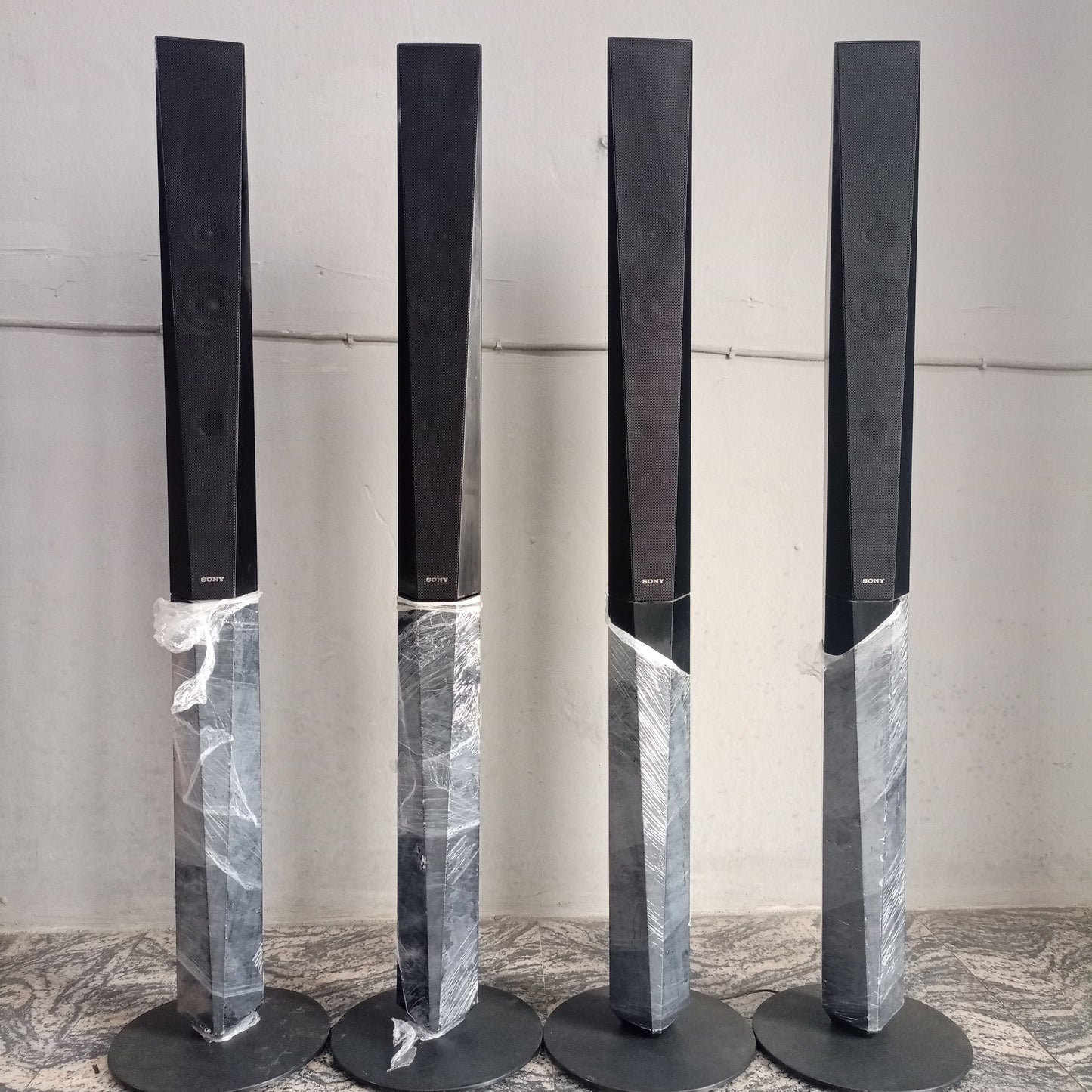 SONY SS-TSB123 3 ohms Tallboy Home Theater Surround Speakers (2 Pairs) - Foreign Used