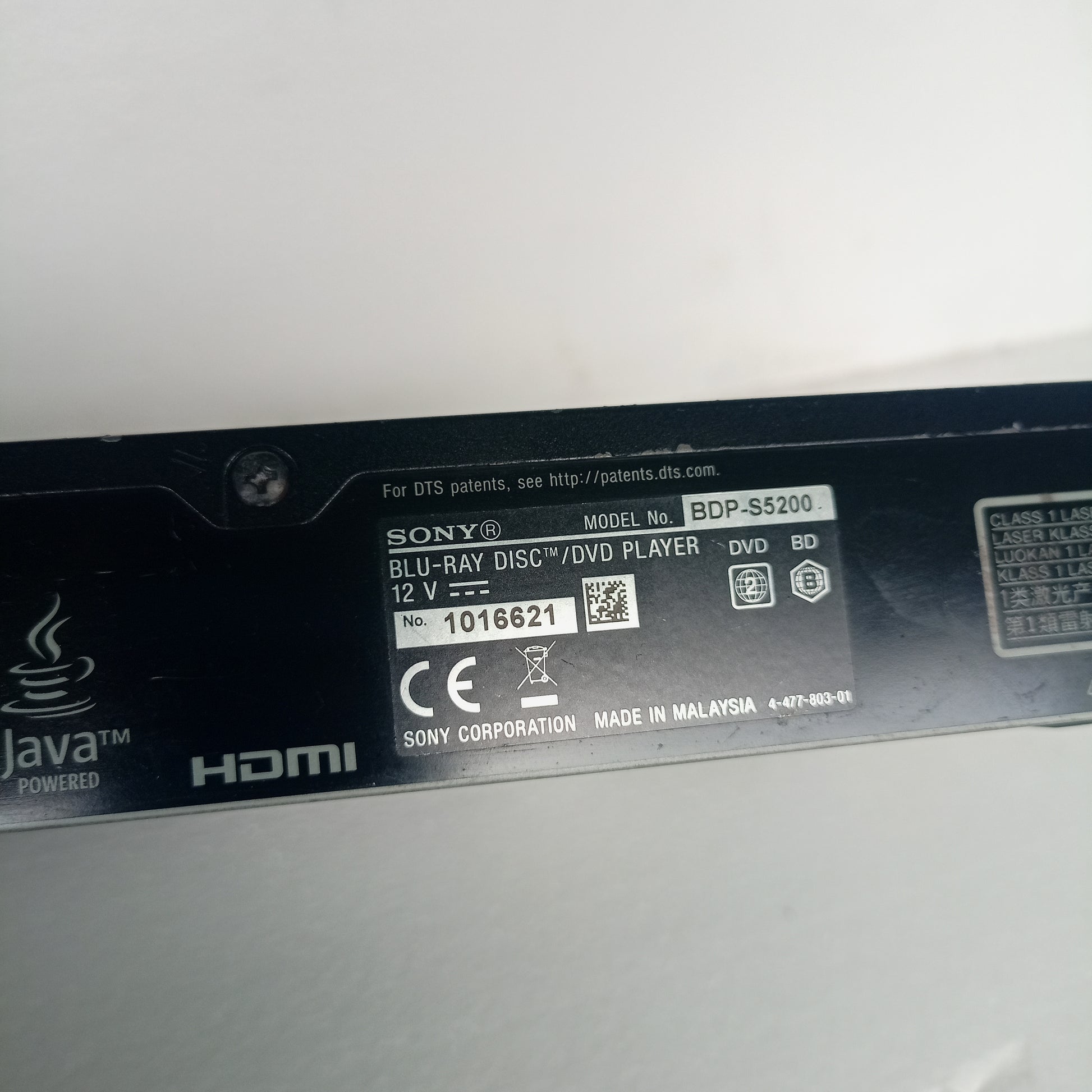 Sony BDP-S5200 Smart 3D Blu-ray & DVD Player with Built-in WiFi, Miracast - Foreign Used