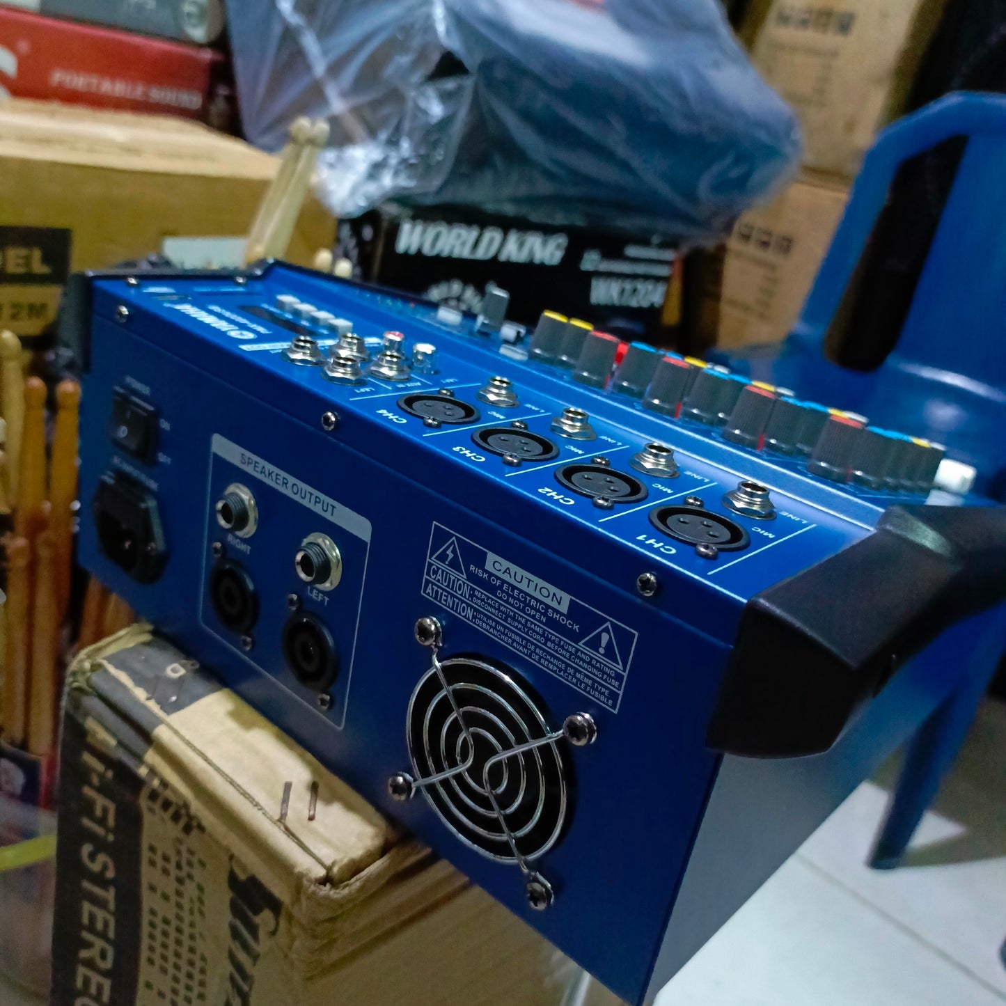 Yamaha PMX402DU 4-Channel Powered Mixer With Built-in Amplifier, BlueTooth, USB, DSP Effects And Phantom Light - Back View