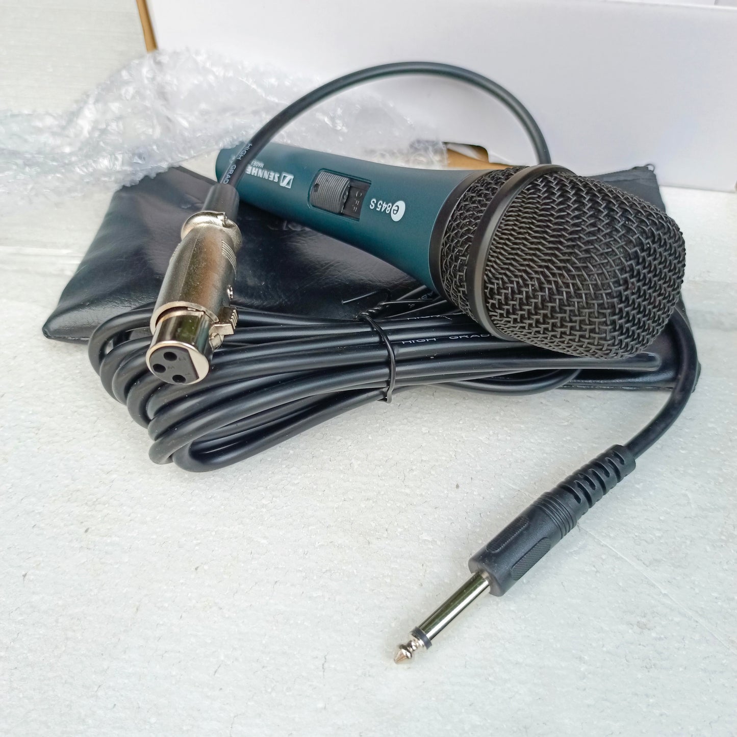 SENNHEISER E845S Super-cardioid Dynamic Vocal Microphone - Brand New