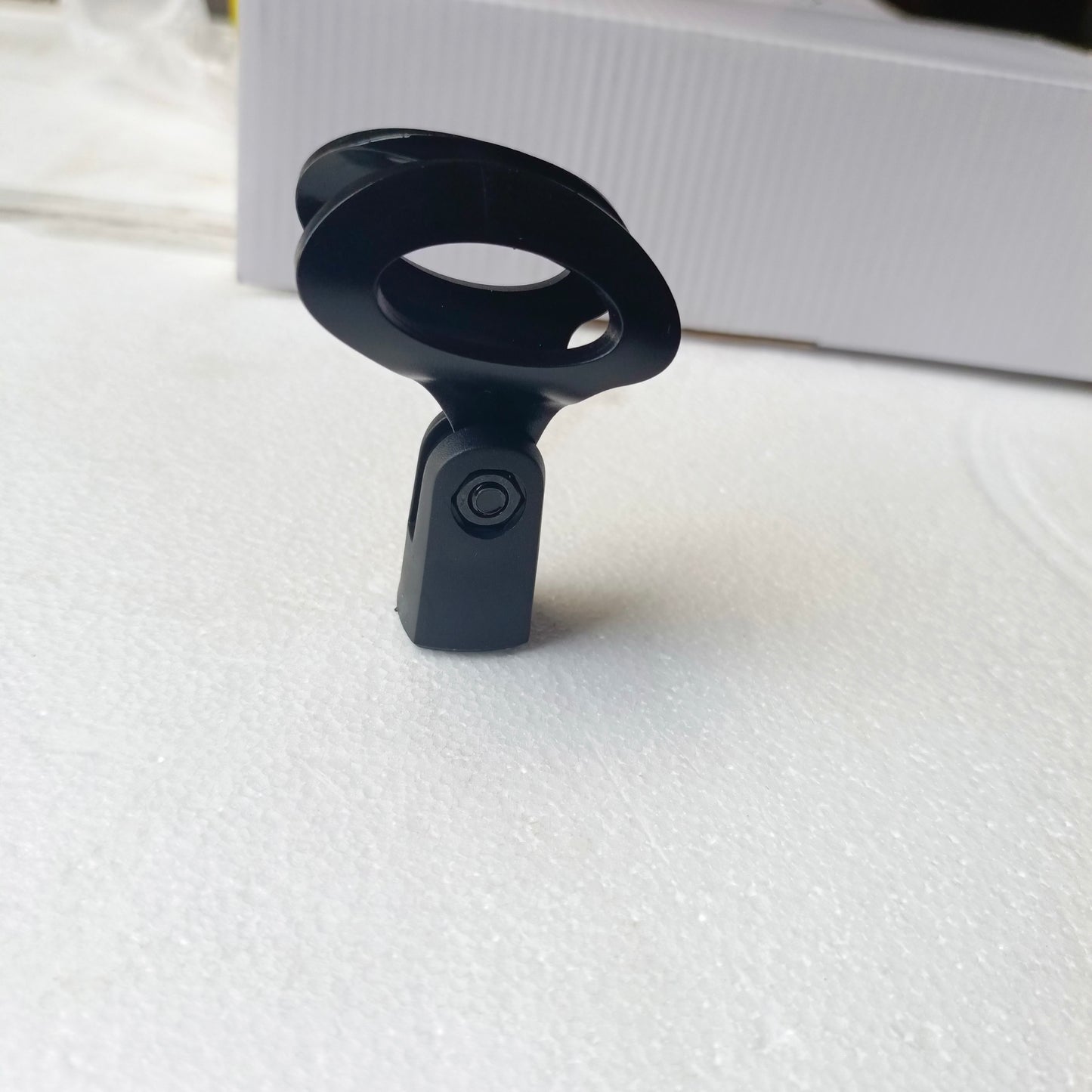 Sennheiser E845S Dynamic super-cardioid Vocal Microphone clamp or handle