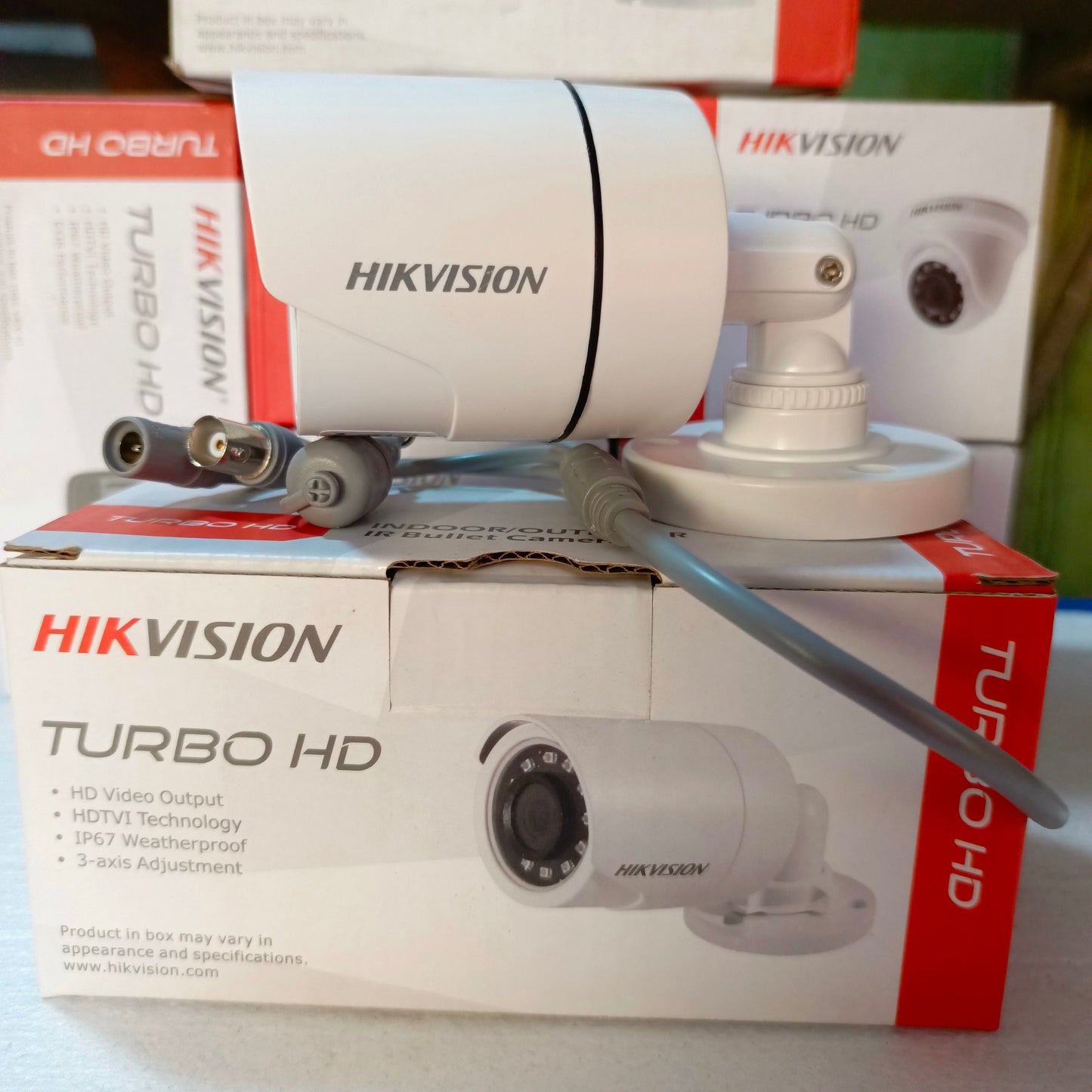 Caméra Bullet IR intérieure/extérieure HIKVISION Turbo HD (objectif 3,6 mm 1,3 MP) - Tout neuf