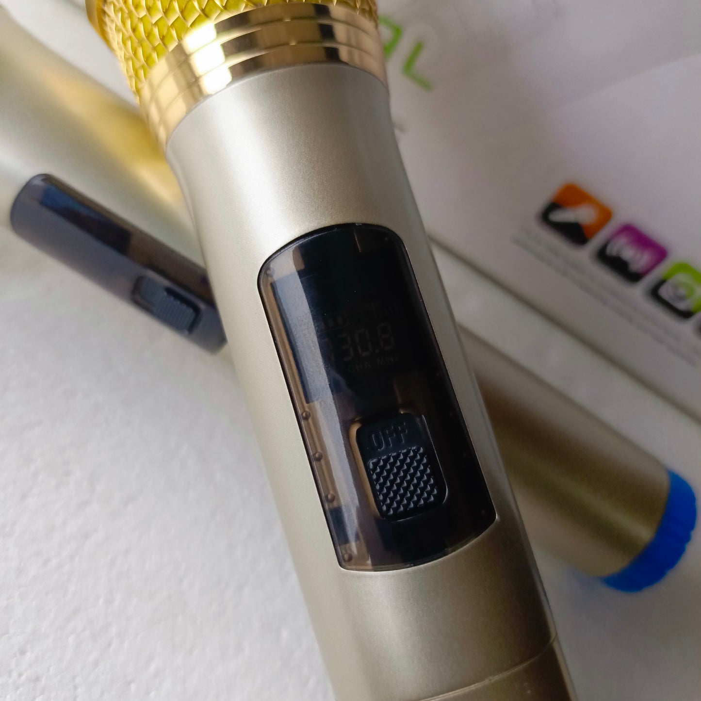Professional Universal Dual (2 Way) Wireless Dynamic Vocal Microphone with mini Microphone Receiver - on/off switch