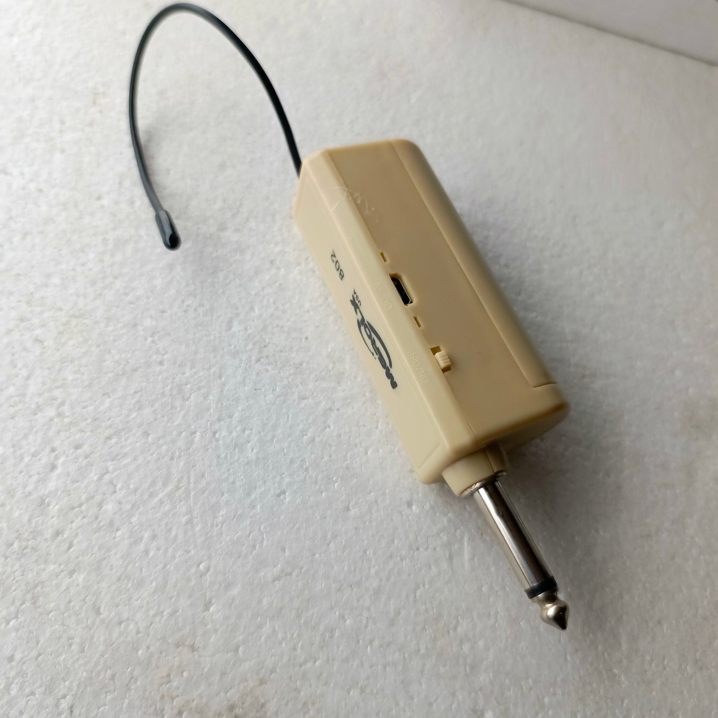 Professional wireless microphone mini receiver