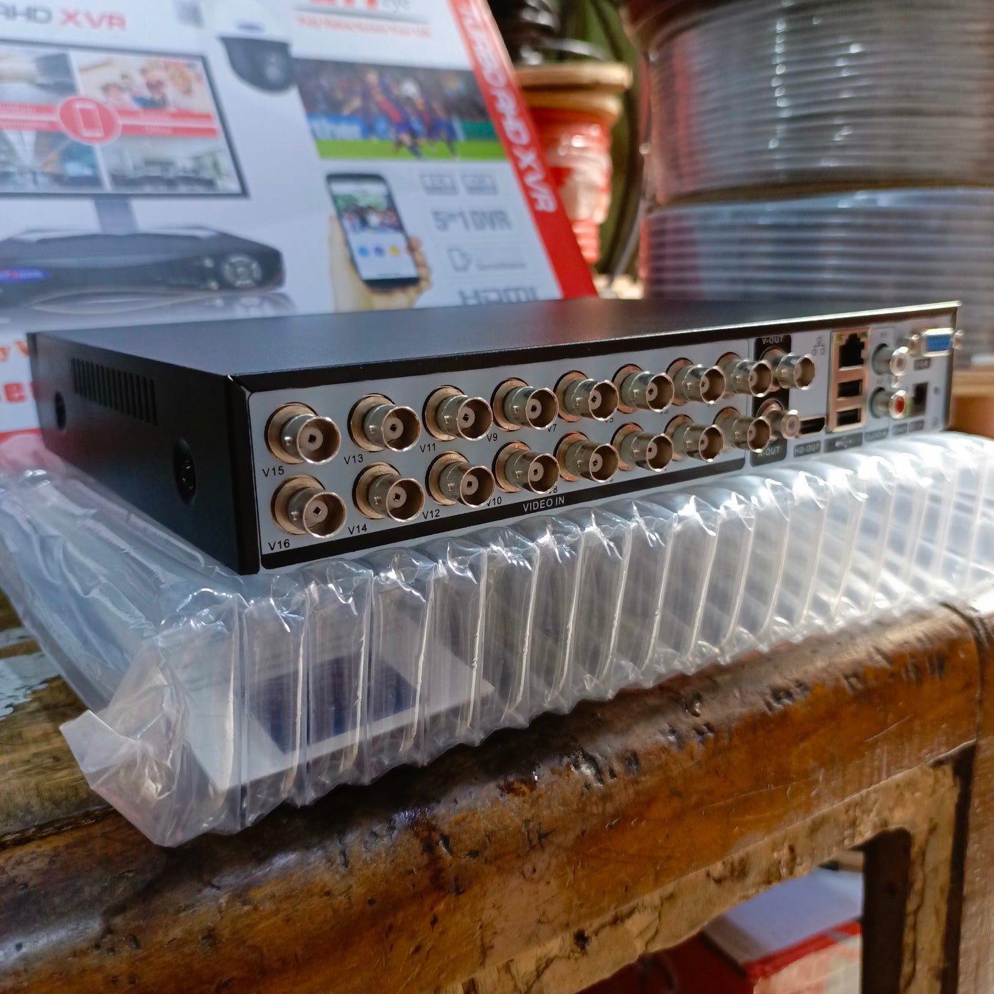 POLYVISION 16-Channel 5-in-1 High Definition DVR (Supports IP, AHD, CVI, HD, TVI cameras) - video and audio