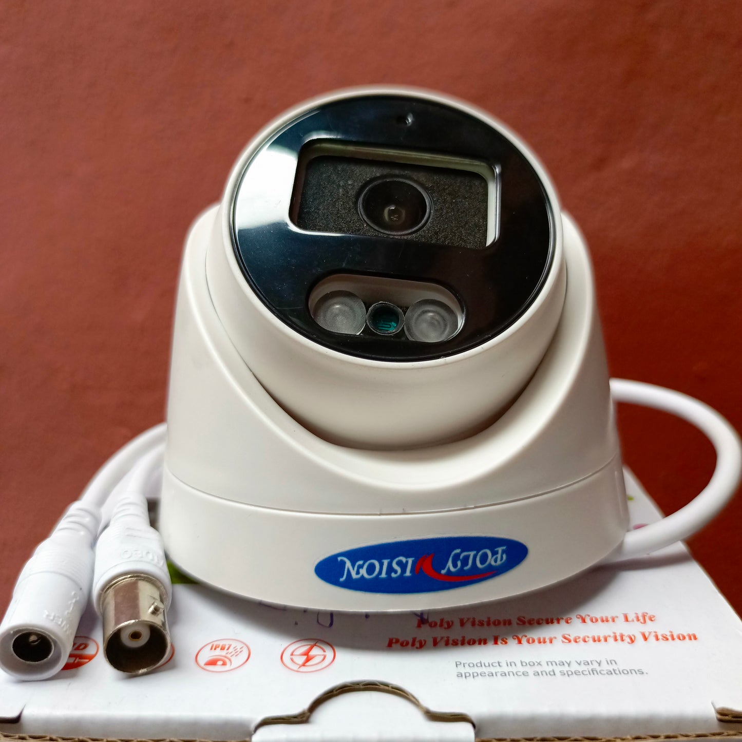 Caméra tourelle couleur POLYVISION IR-CCD (objectif 3,6 mm 1,3 MP) avec audio coaxial - Tout neuf