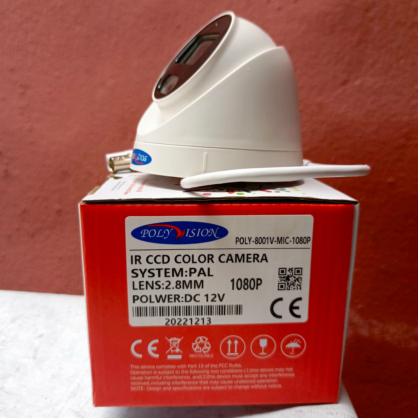 Caméra tourelle couleur POLYVISION IR-CCD (objectif 3,6 mm 1,3 MP) avec audio coaxial - Tout neuf