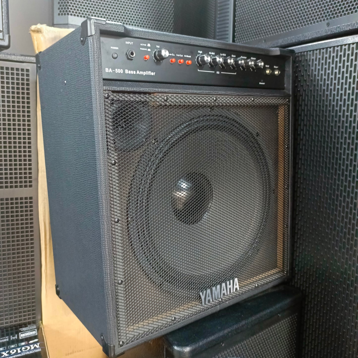 BA-500 Bass Amplifier Combo Loudspeaker - Brand New