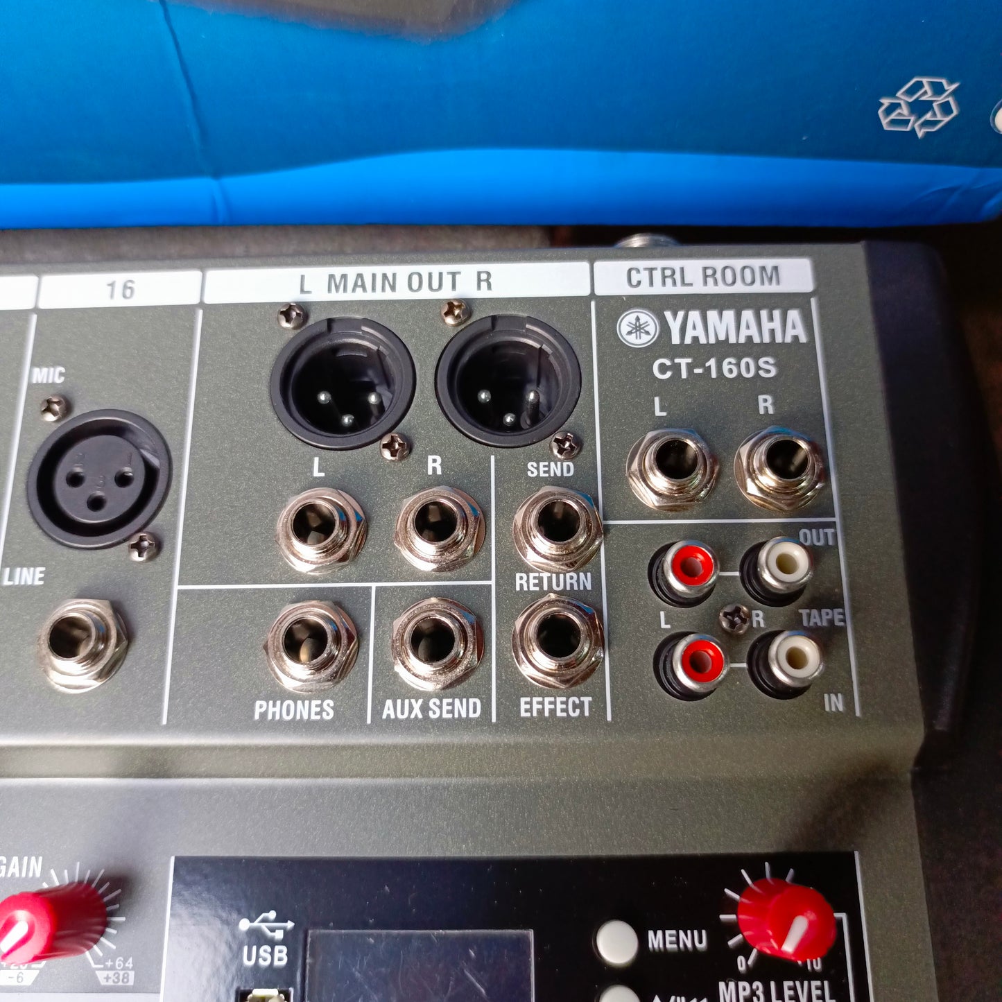 Yamaha Professional CT-160S 16-Channel Compact Stereo Live Mixer - Brand New