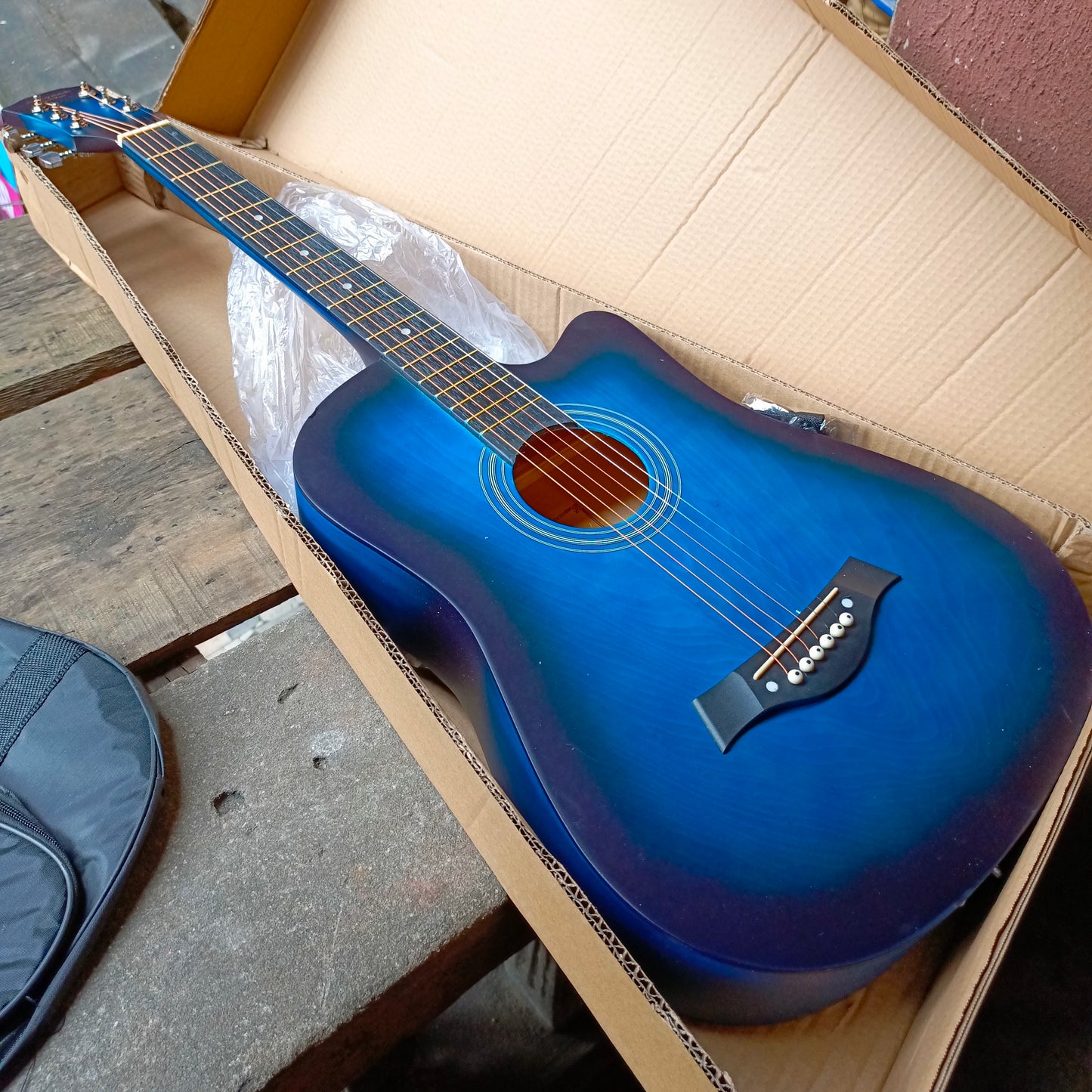 Classic 38" Blue Single-cut Acoustic Guitar with Belt and Bag - Brand New