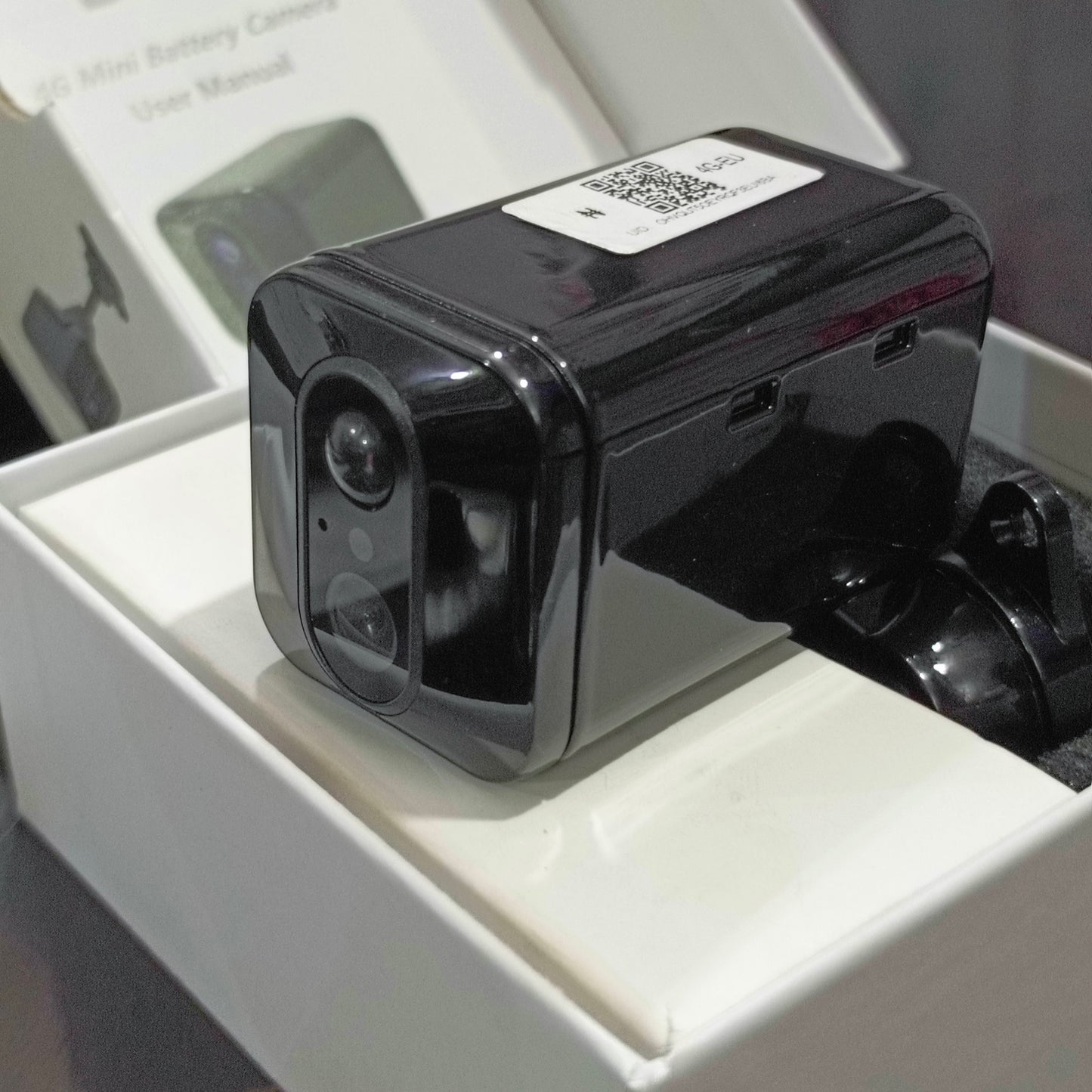 SLX Smart 4G Mini Battery-powered Camera with PIR Motion Detection Sensor and Built-in WiFi - Brand New