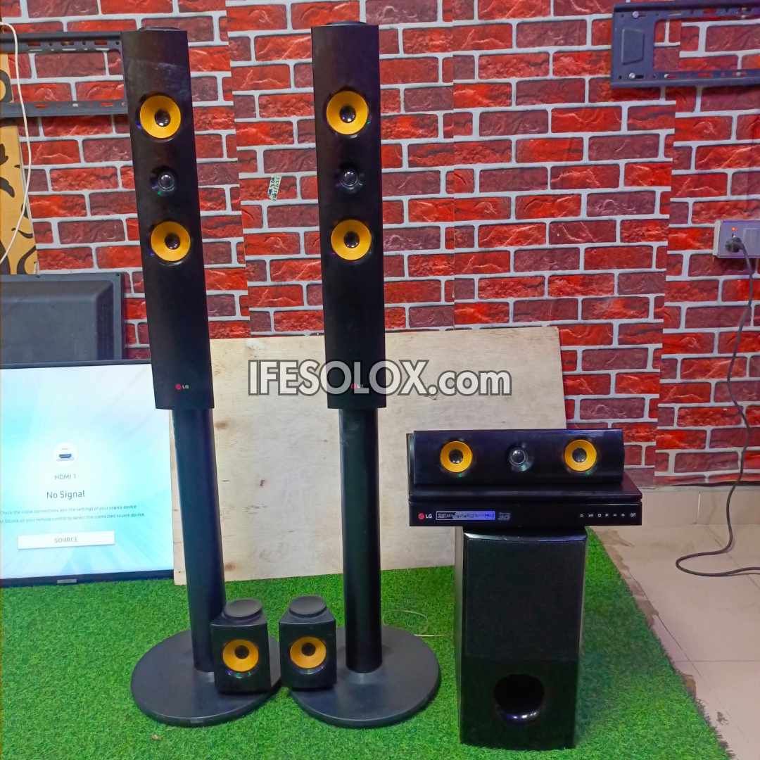 LG Standing 5.1Ch 1200W Bluetooth Blu-ray 3D DVD Tower Home Cinema System (USB, FM radio, Optical, HDMI out) - Foreign Used