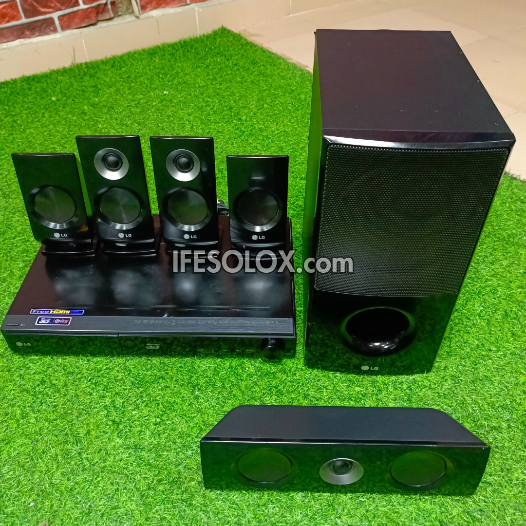 LG HB906SB 5.1Ch 1,100 Watts Blu-ray 3D DVD Home Theater Complete Set (USB, FM, Aux, Optical in) - Foreign Used