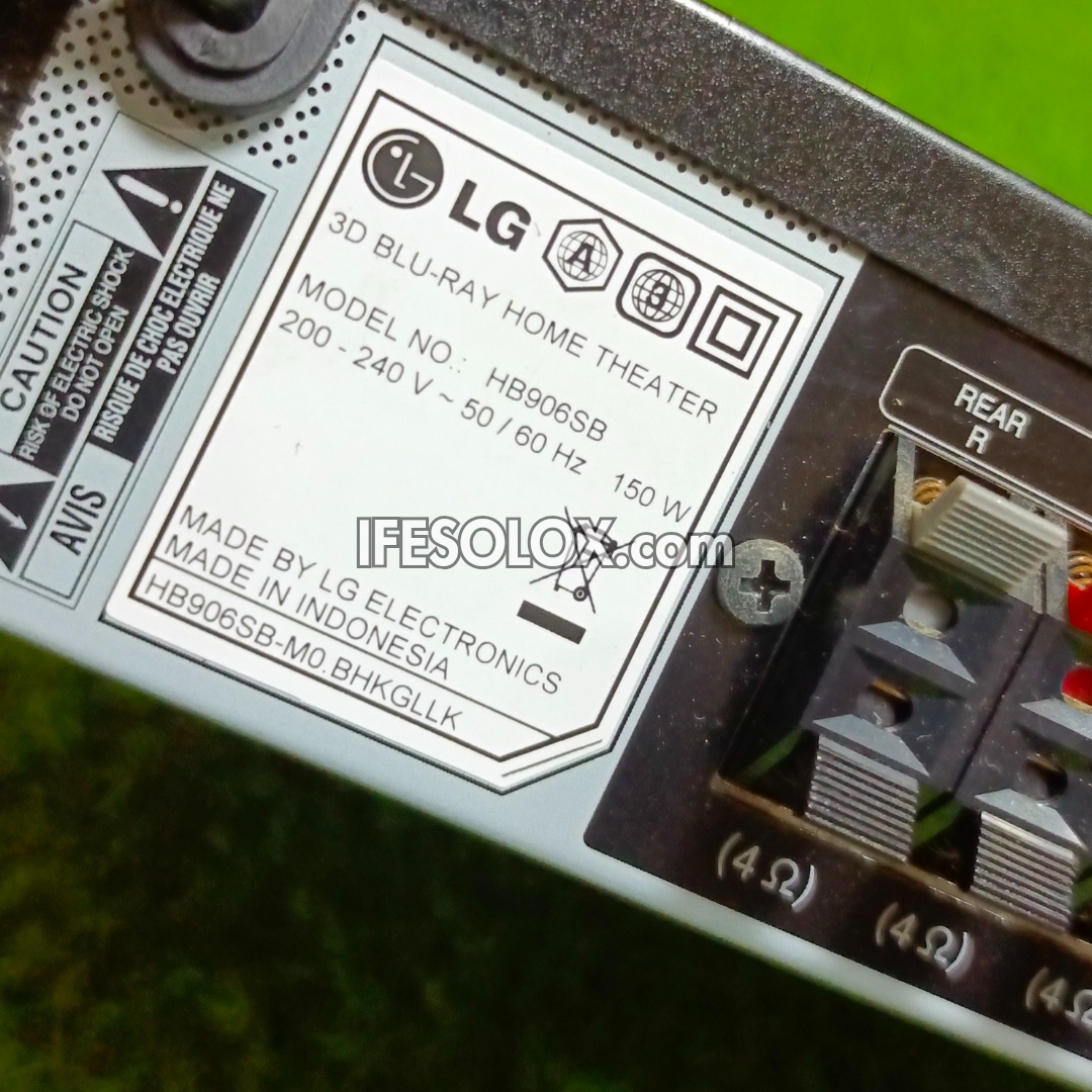 LG HB906SB 5.1Ch 1,100 Watts Blu-ray 3D DVD Home Theater Complete Set (USB, FM, Aux, Optical in) - Foreign Used