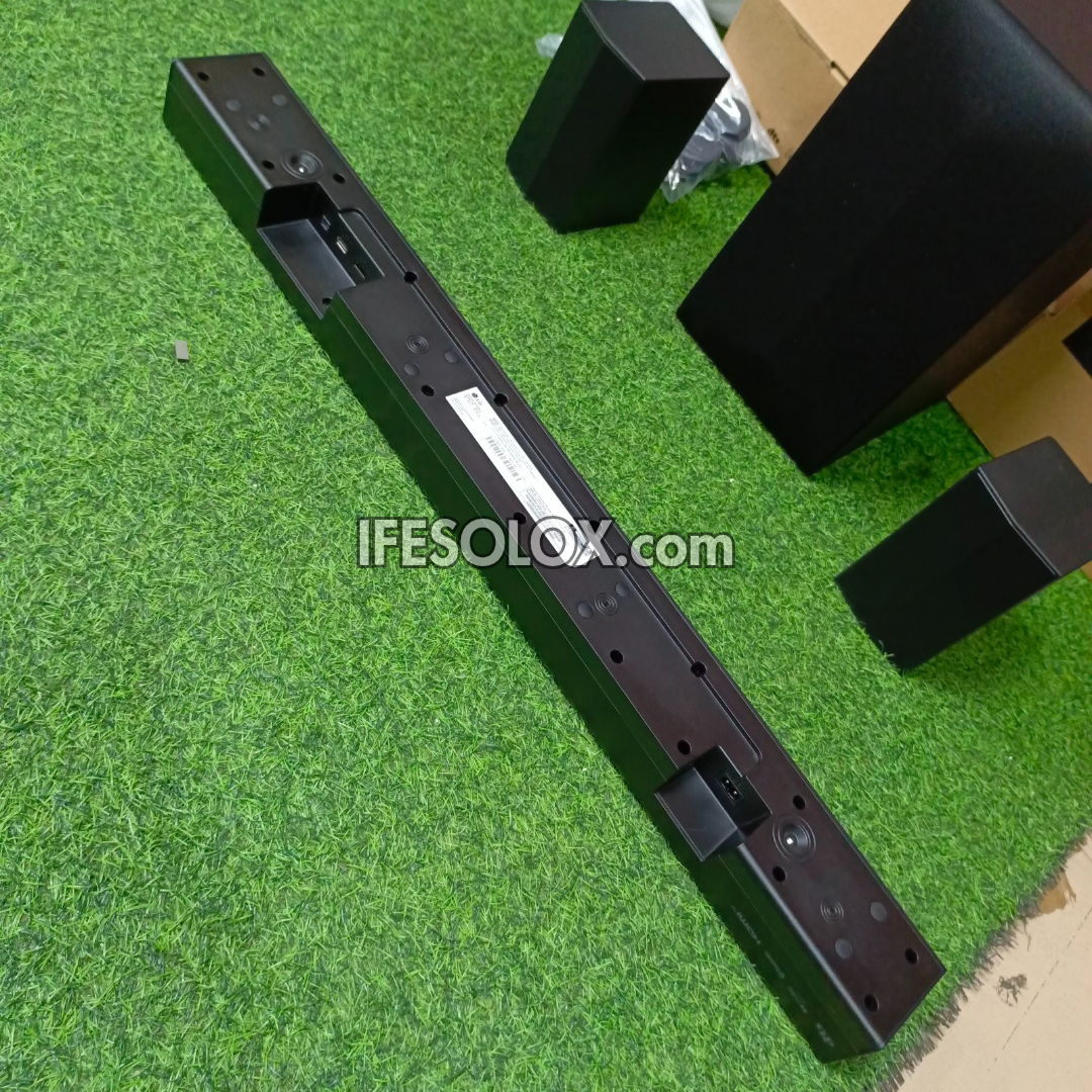 LG S65TR 5.1Ch 600W Dolby Digital Sound Bar with Wireless Subwoofer and Rear Speakers