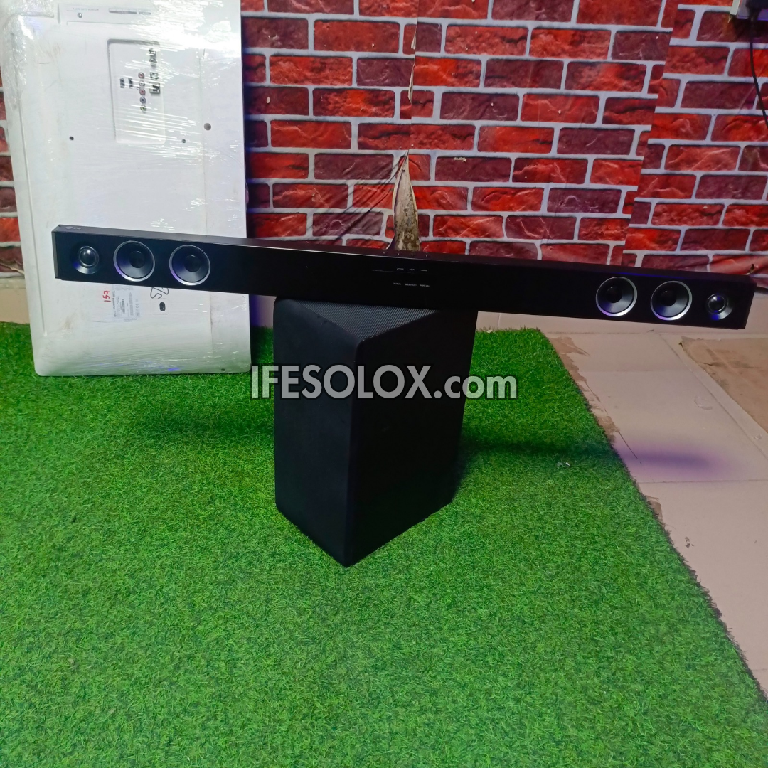 LG SH3B 2.1Ch 300W Bluetooth Sound Bar with Wireless Subwoofer (USB, Optical in, Aux) - Foreign Used