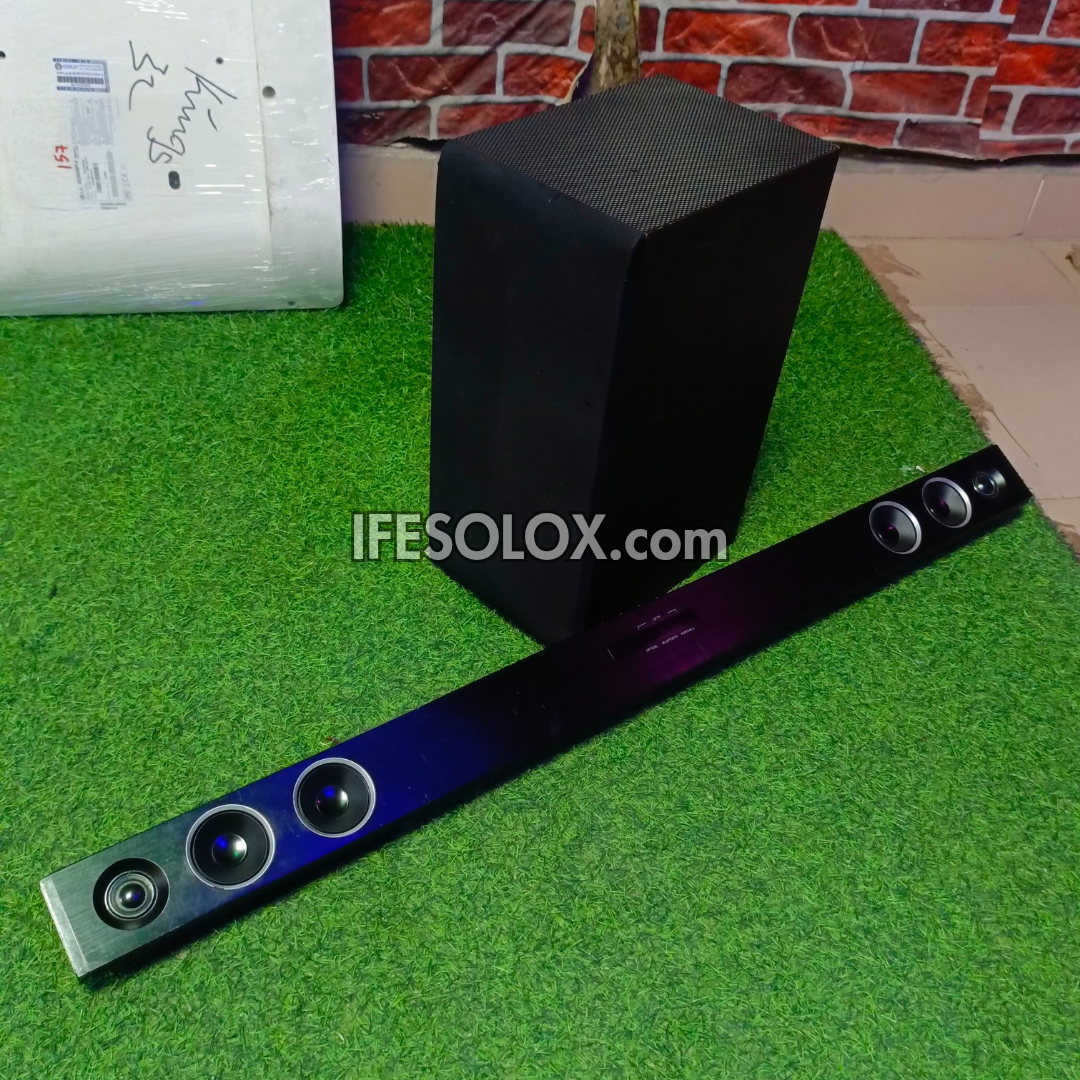 LG SH3B 2.1Ch 300W Bluetooth Sound Bar with Wireless Subwoofer (USB, Optical in, Aux) - Foreign Used