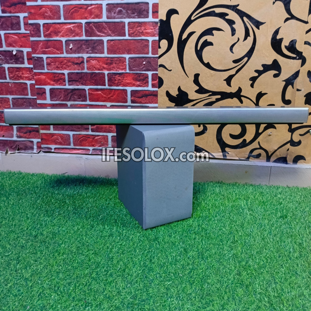 LG SH5 Bluetooth Sound Bar with Wireless Subwoofer - Foreign Used