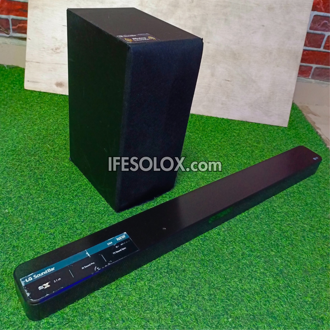 LG SN4 2.1Ch 300Watts High Resolution Bluetooth Sound Bar with Wireless Subwoofer