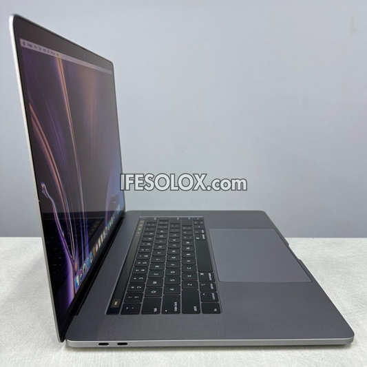 MacBook Pro 2018 15" Retina Display Laptop with Intel Core i7 8th Gen, 16GB DDR4 RAM, 256GB SSD - Foreign Used
