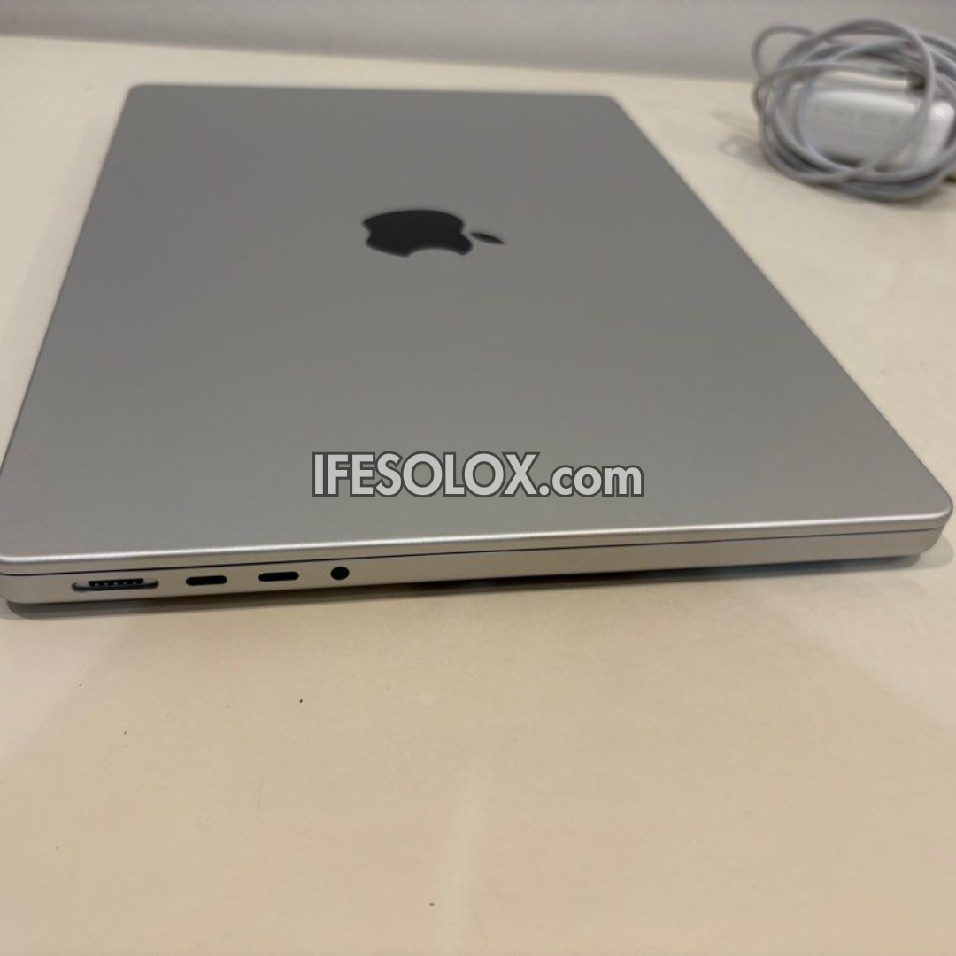 MacBook Pro 2021 14" Liquid Retina Display Laptop with Apple M1 Pro, 16GB DDR5 RAM, 512GB SSD - Foreign Used