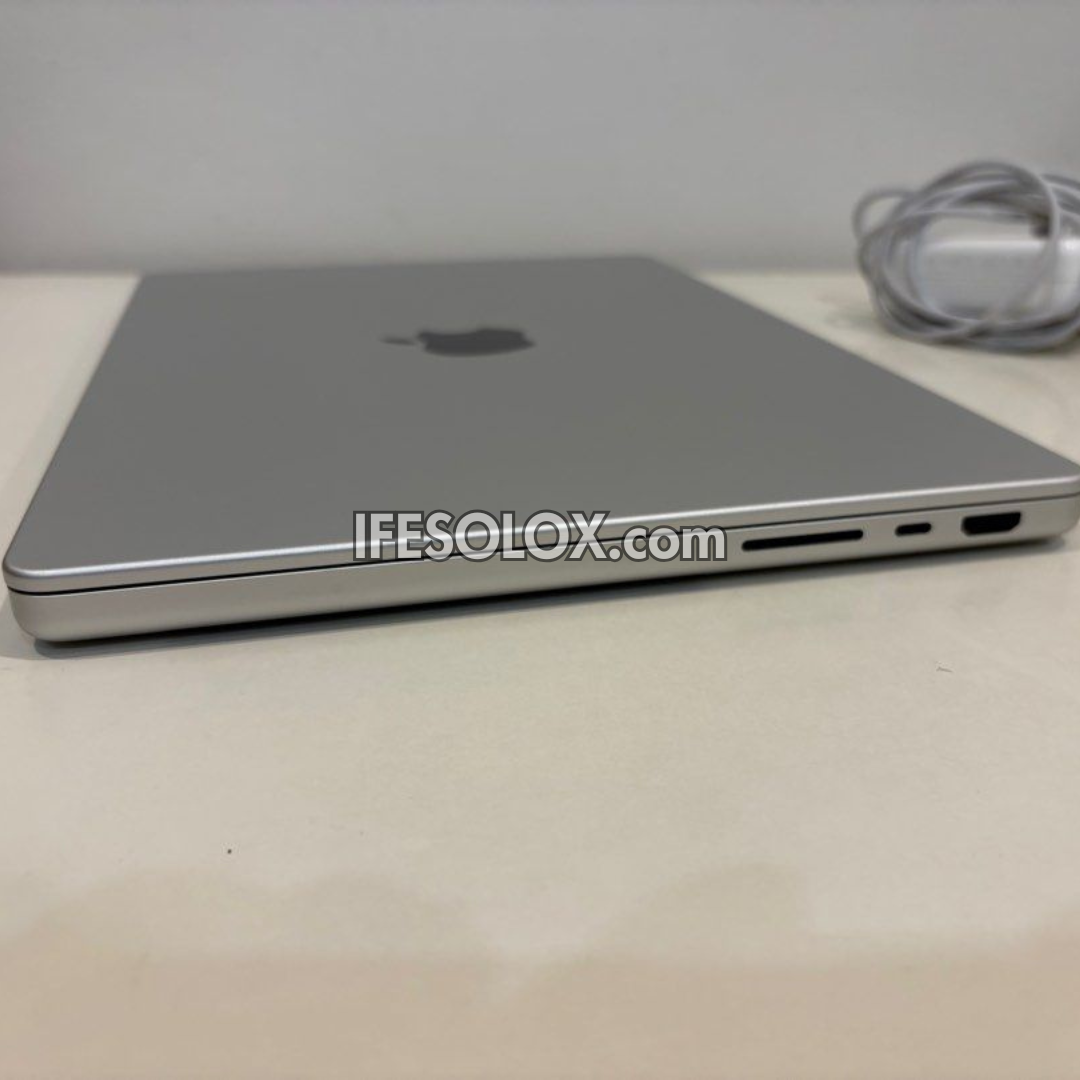 MacBook Pro 2021 14" Liquid Retina Display Laptop with Apple M1 Pro, 16GB DDR5 RAM, 512GB SSD - Foreign Used