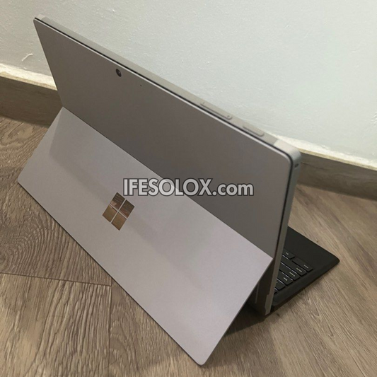 Microsoft Surface Pro 7+ 12.3" Tablet with Type Cover, Intel Core i5 11th Gen, 8GB DDR4 LPRAM, 128GB SSD - Foreign Used