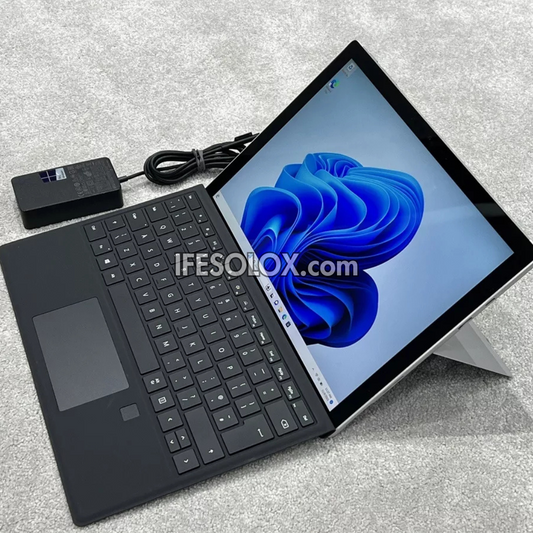 Microsoft Surface Pro 7 12.3" Tablet with Type Cover, Intel Core i7 10th Gen, 8GB DDR4 LPRAM, 256GB SSD - Foreign Used