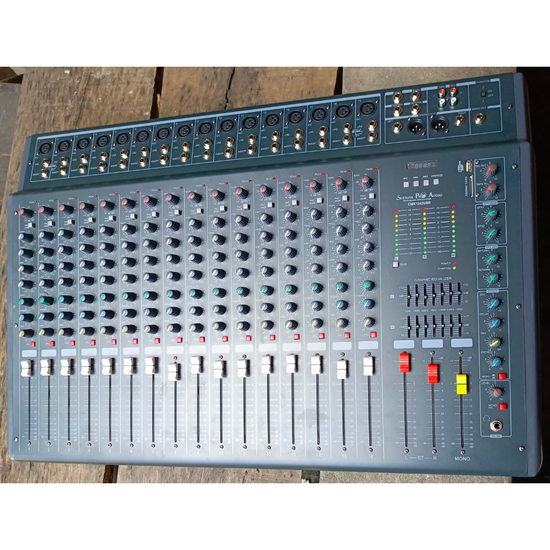 Yamaha CMX1642 16-Channel Professional Live Mixer - Brand New