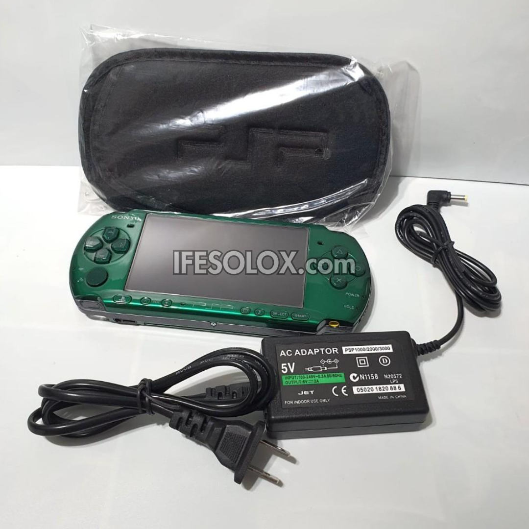 PlayStation Portable PSP 3000 series Game Console with 16GB Memory Stick and 15 Games (Green) - Foreign Used
