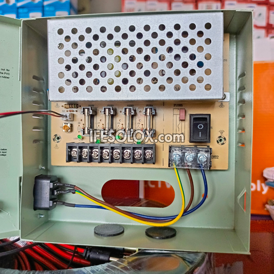 Professional 4-Way 12V DC CCTV Power Supply Box with Individual Fuse - Brand New