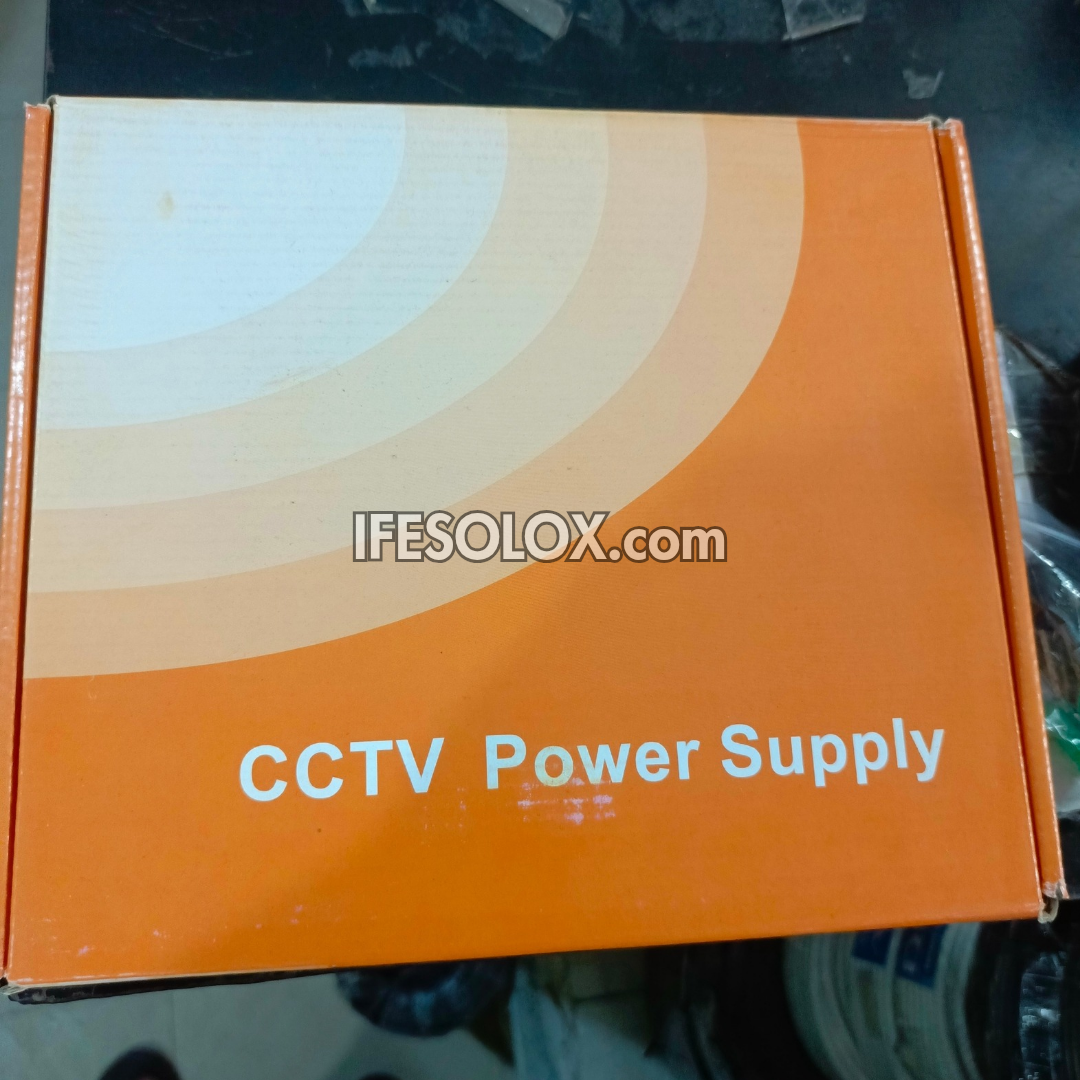 Boîtier d'alimentation CCTV professionnel 8 voies 12 V CC avec fusible individuel - Tout neuf