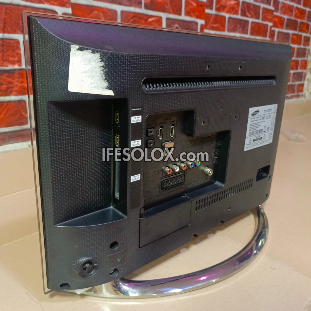 SAMSUNG 22 Inch UE22H5600AK Series 5 Smart Full HD LED TV (Built-in WiFi, Screen Mirroring) - UK Used