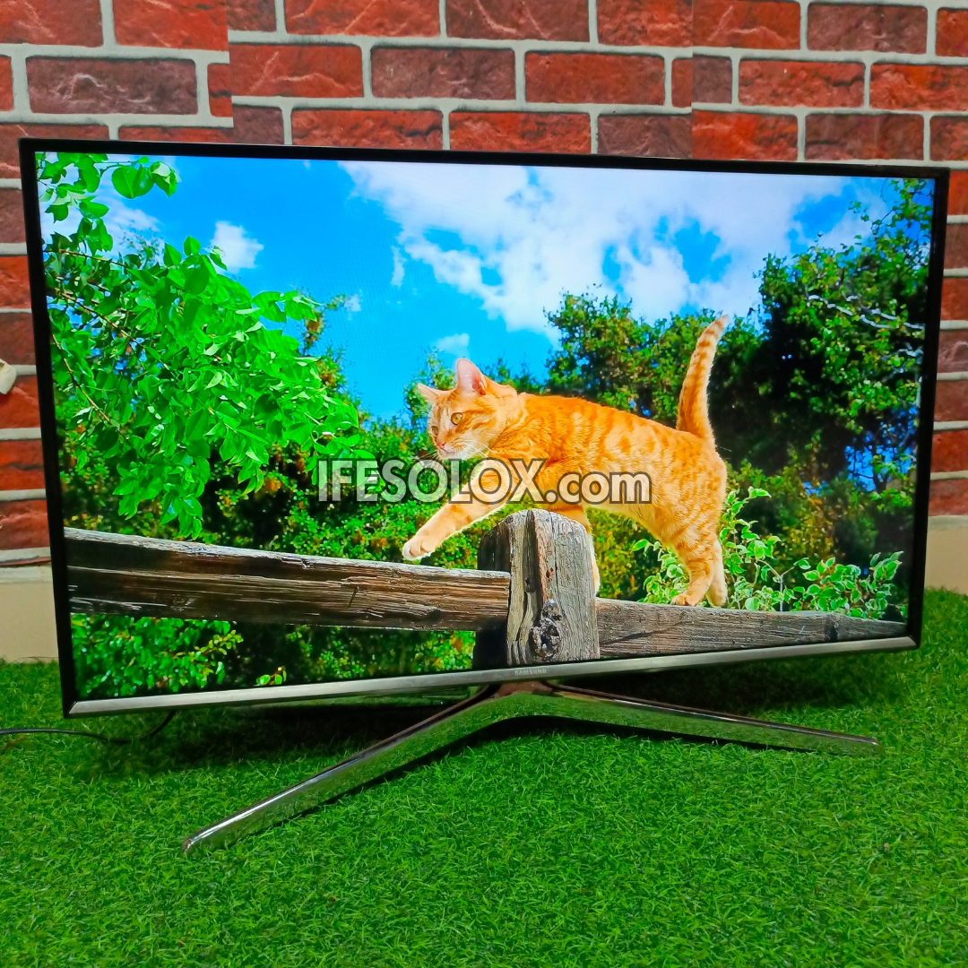 SAMSUNG 32 Inch 32J5600 Smart Full HD LED TV (WiFi, Screen Mirroring, Bluetooth) - Foreign Used
