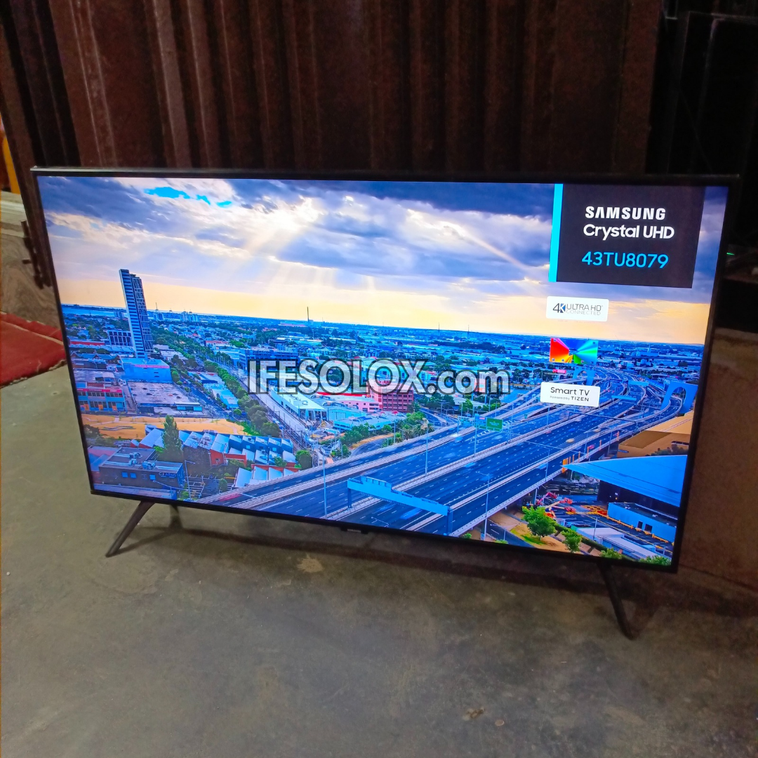 SAMSUNG 43 Inch UE43TU8000 series 2020 Crystal 4K Premium UHD Smart Frameless TV (WiFi, AirPlay, Miracast) - UK Used