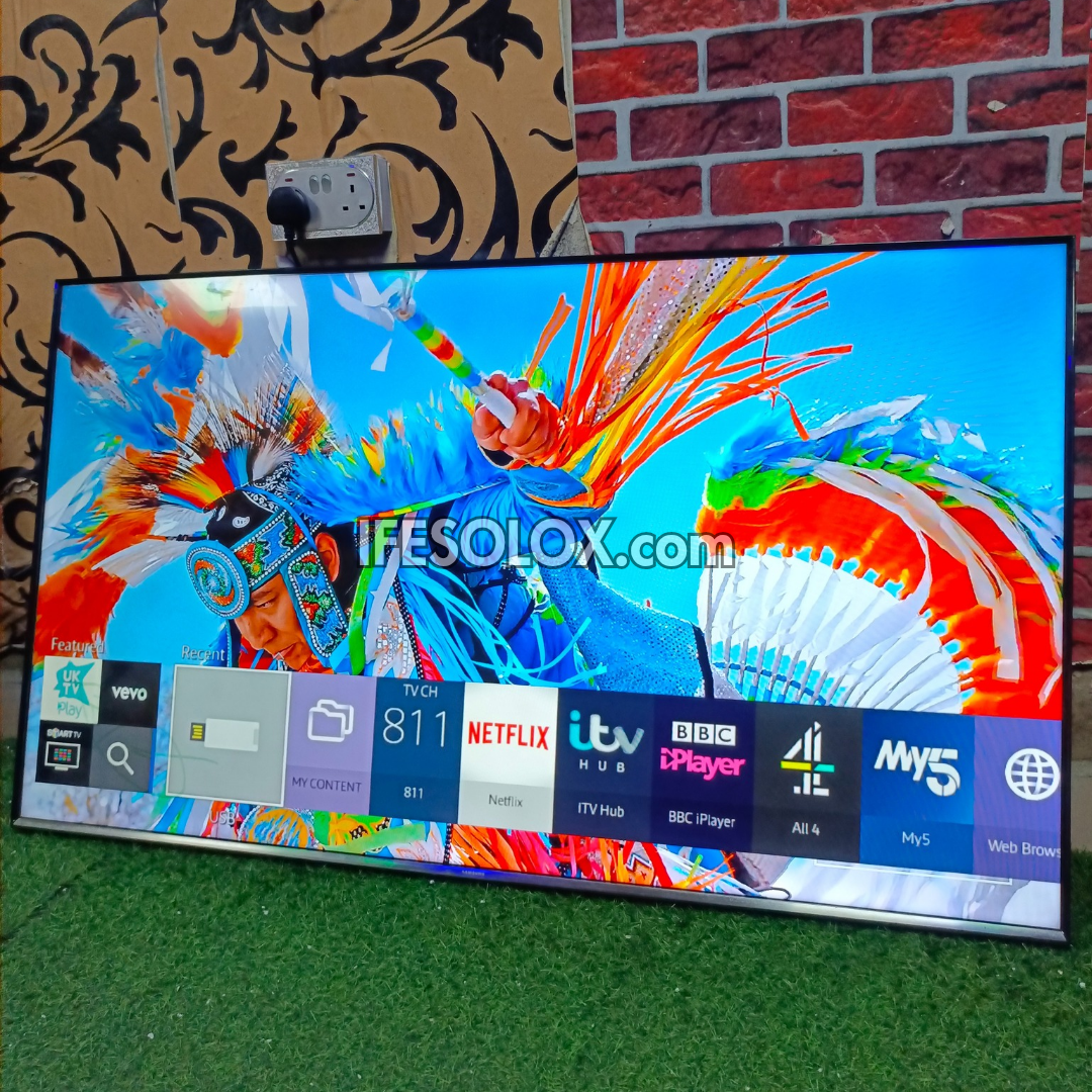 SAMSUNG 55 pouces UE55J5500 Series 5 Smart TV LED Full HD (WiFi intégré, Miracast) - Utilisé au Royaume-Uni