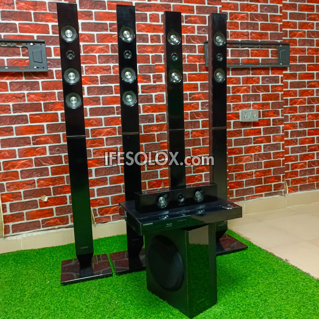 Samsung HT-C5550 5.1Ch 1000Watts Blu-ray 3D Standing DVD Home Theater Complete Set (USB, Aux, FM, Optical, HDMI) - Foreign Used