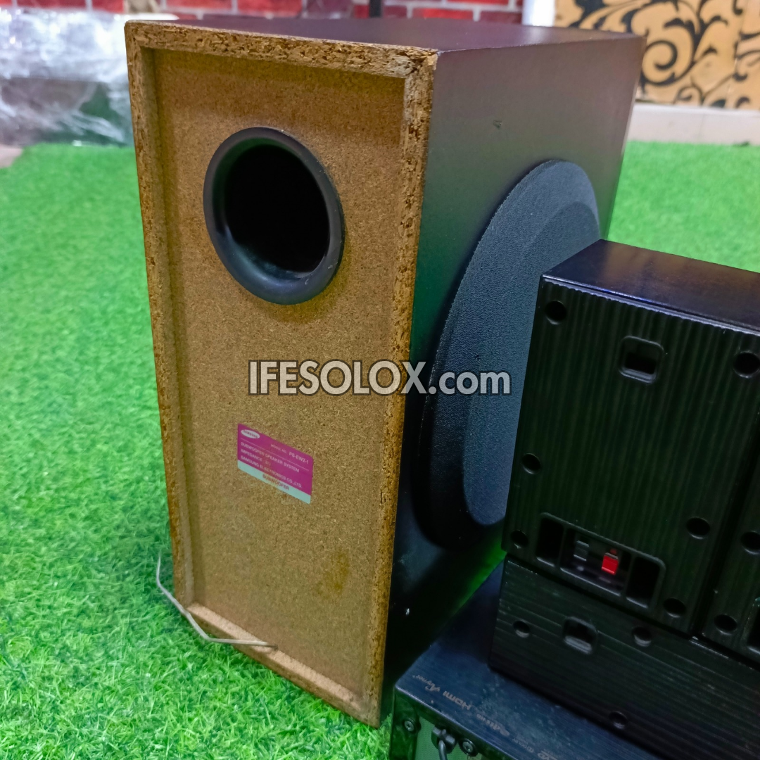 Samsung HT-C5900 1000Watts Blu-ray 3D DVD Home Theater Complete Set (USB, Aux, FM, Optical, HDMI) - Foreign Used