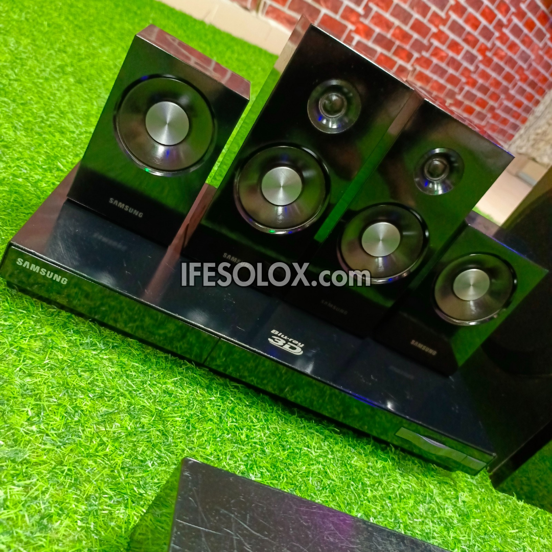 Samsung HT-E5550 5.1Ch 1000Watt 3D Bluray Bluetooth DVD Home Theater System (USB, FM radio, Aux, Optical in) - Foreign Used