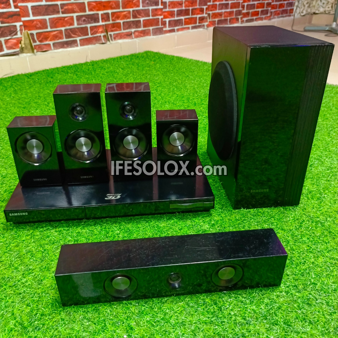 Samsung HT-E5550 5.1Ch 1000Watt 3D Bluray Bluetooth DVD Home Theater System (USB, FM radio, Aux, Optical in) - Foreign Used