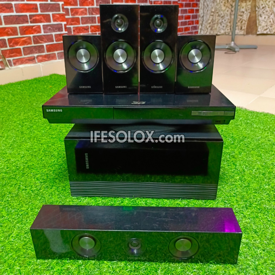 Samsung HT-E5550 5.1Ch 1000Watt 3D Bluray Bluetooth DVD Home Theater System (USB, FM radio, Aux, Optical in) - Foreign Used